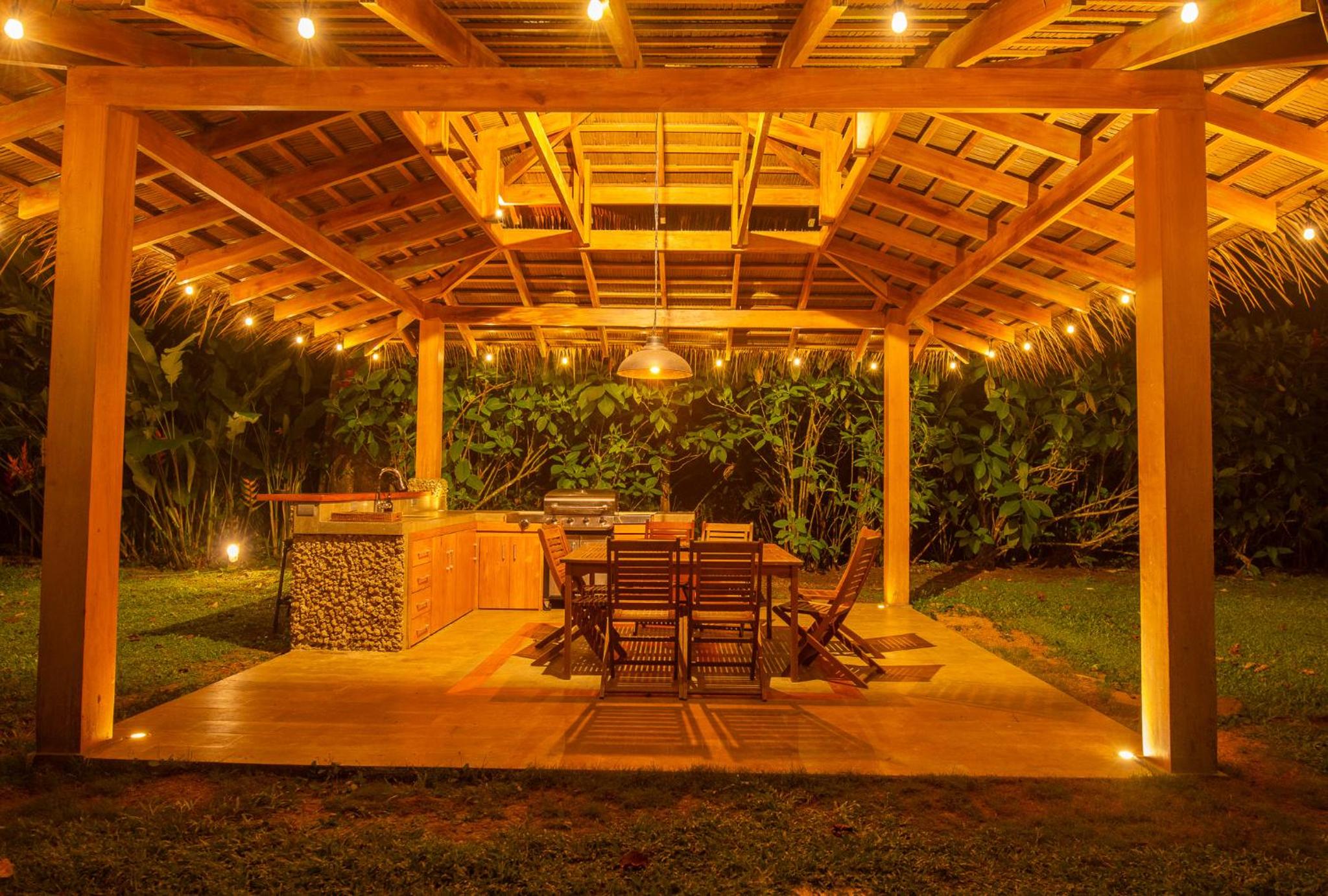 Miagoa Beachfront Villa Perfect for Families
