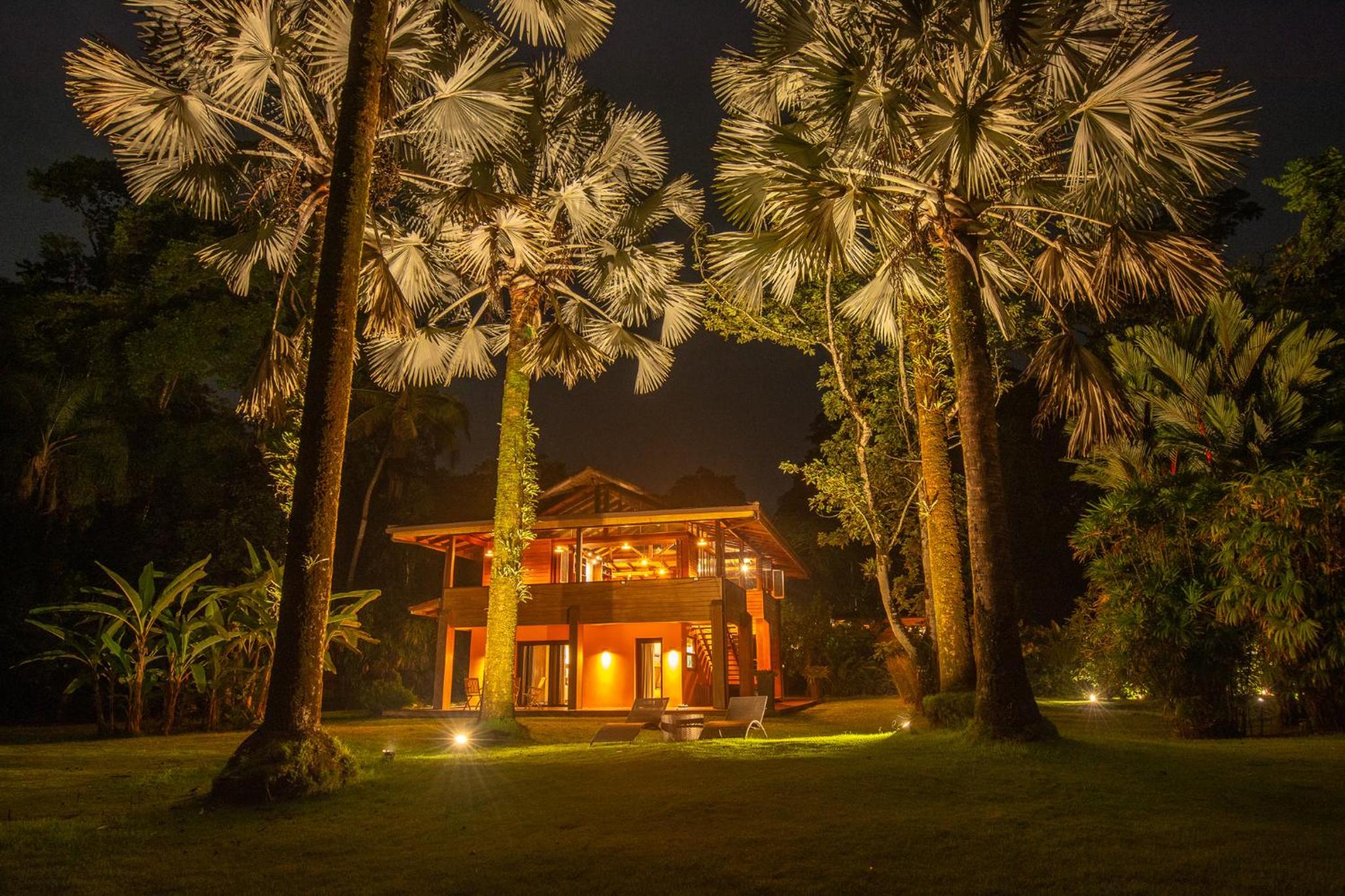 Miagoa Beachfront Villa Perfect for Families