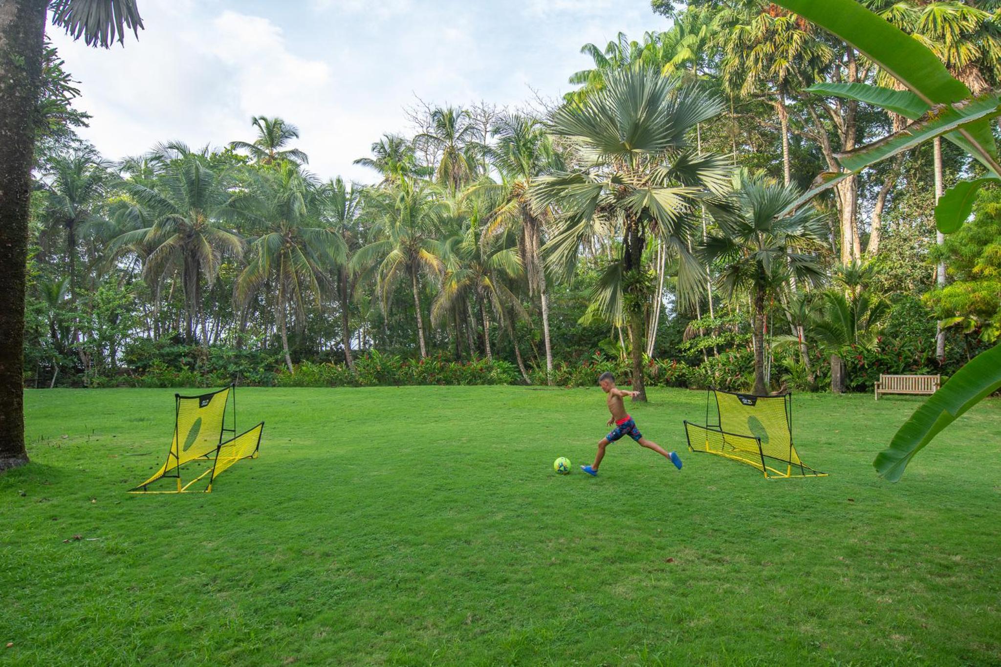 Miagoa Beachfront Villa Perfect for Families