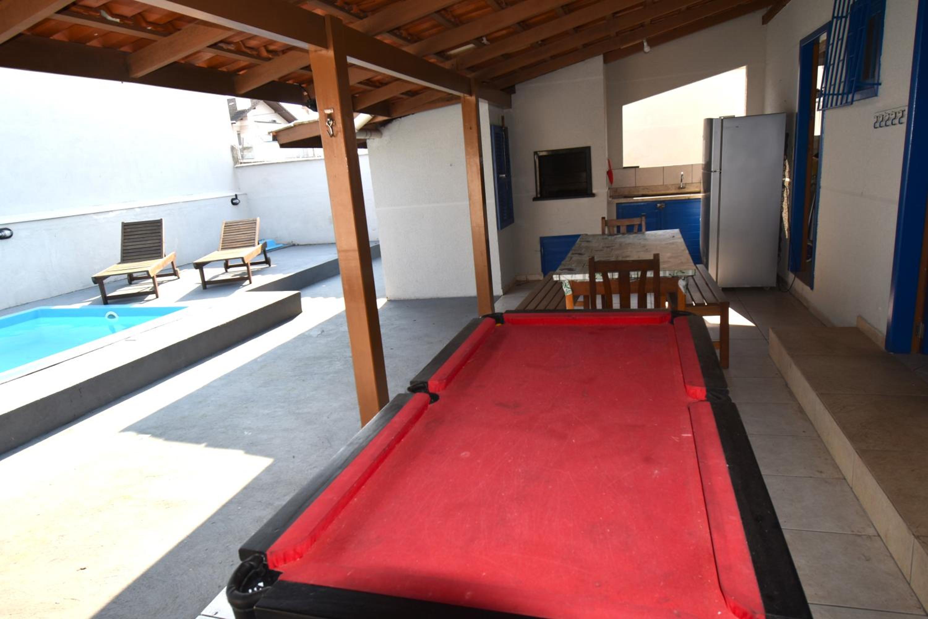 Casa Içara - 4 quartos - piscina