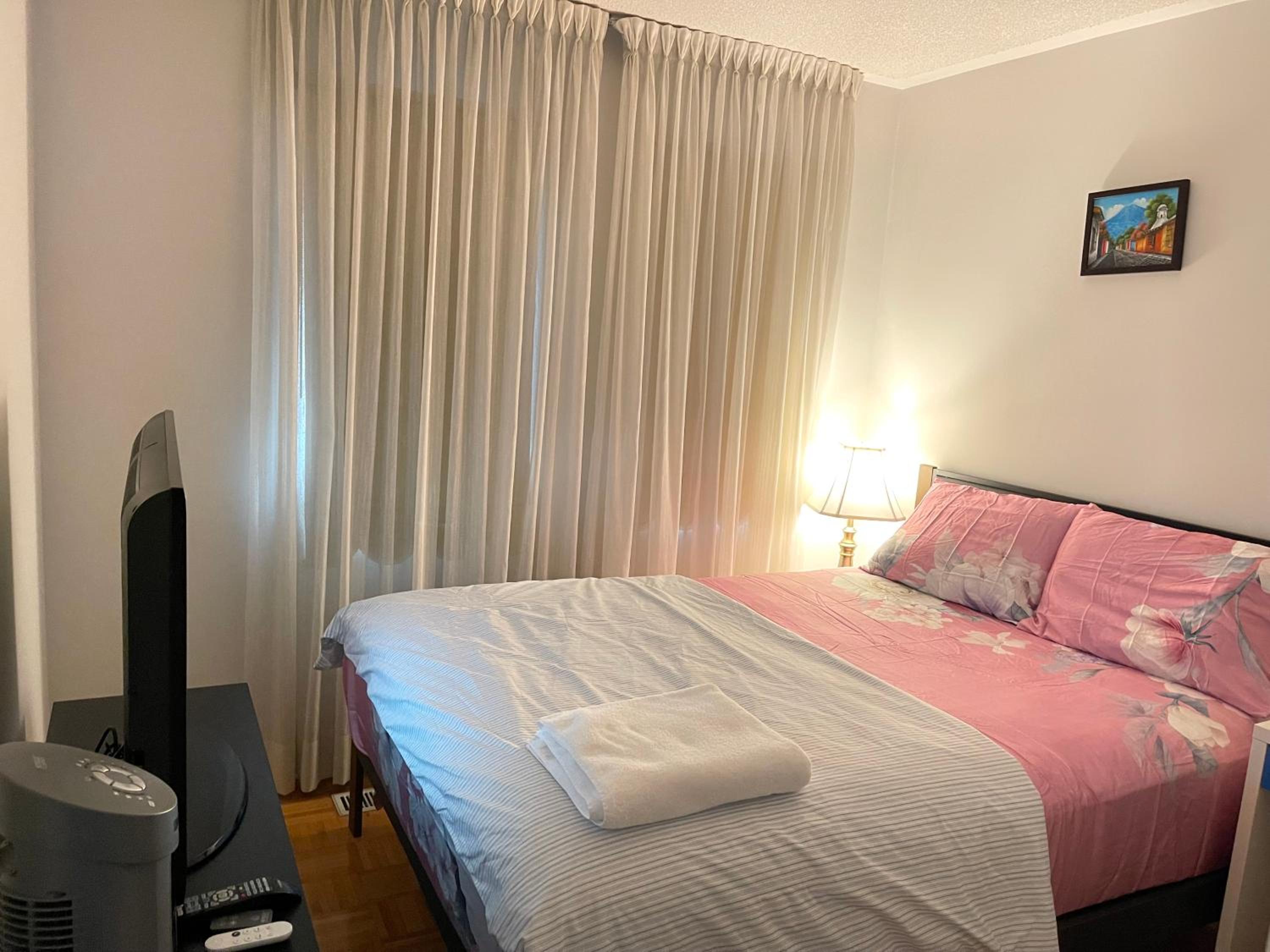 Cozy Private Bedrooms in Vaughan - Property Image 1
