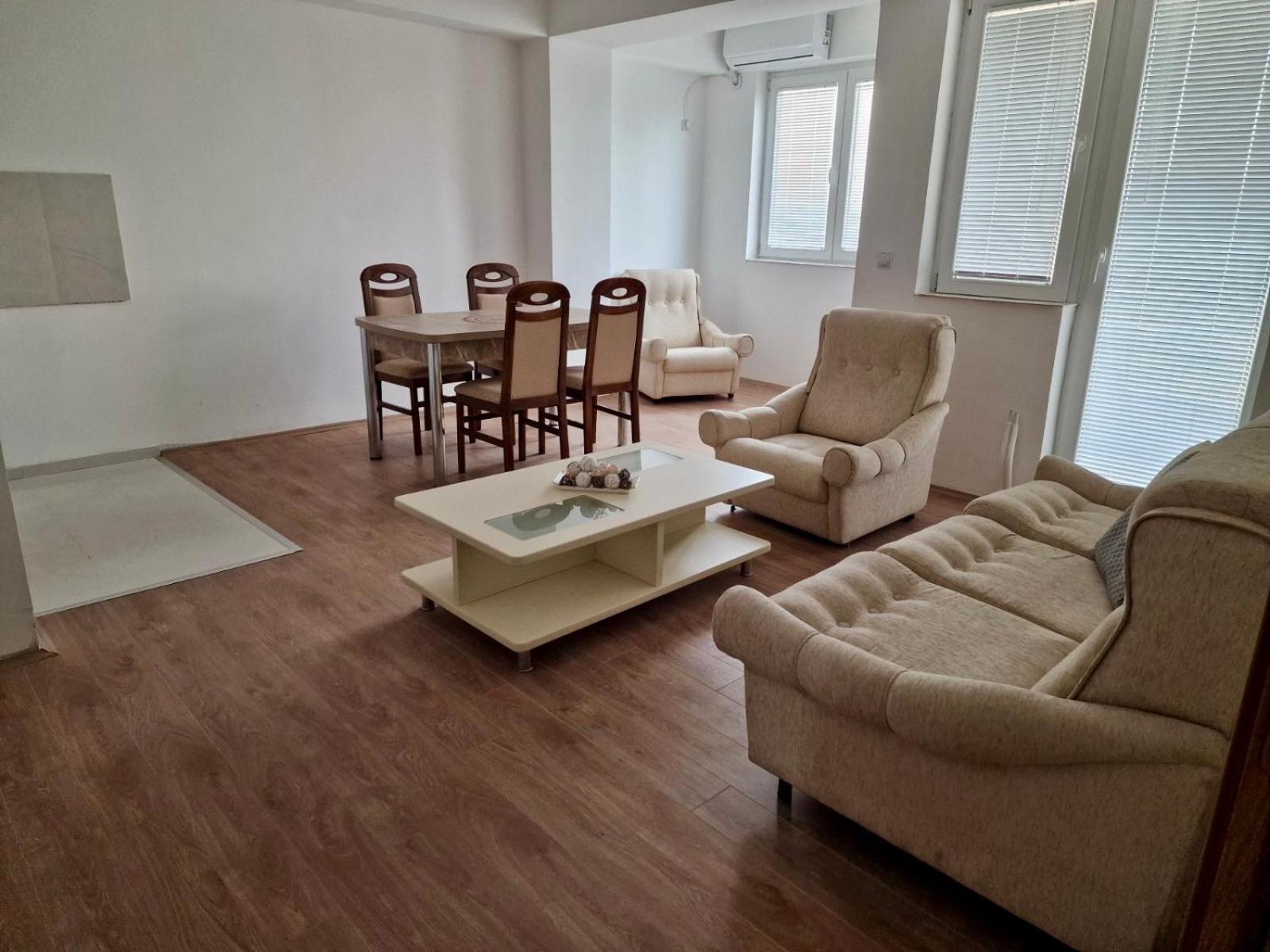 Photo 35