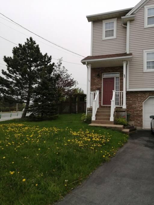 Hotel Modern 1BR suite centrally located - Image 1