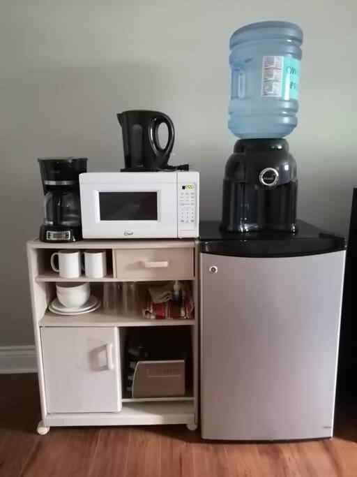 Cozy & Private basement suite, centrally located
