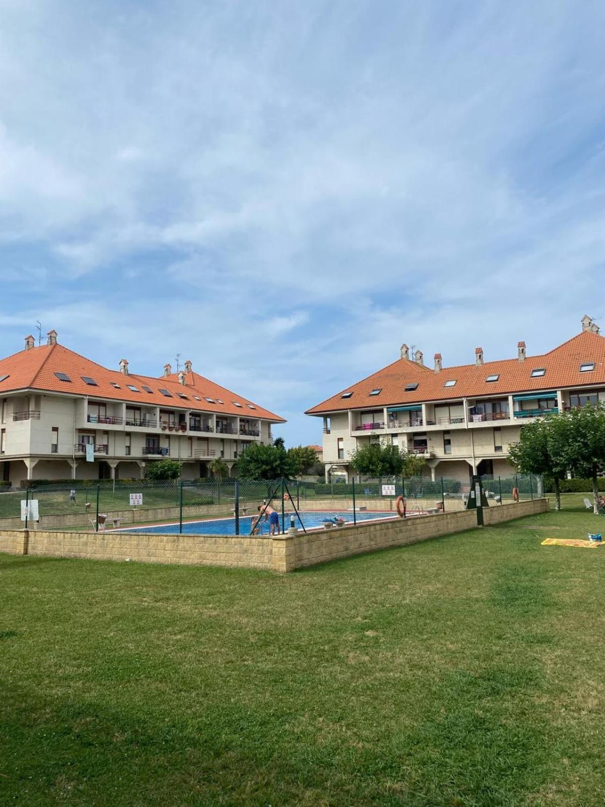 Bonito Duplex en Gran URB Con PISCINA view 3