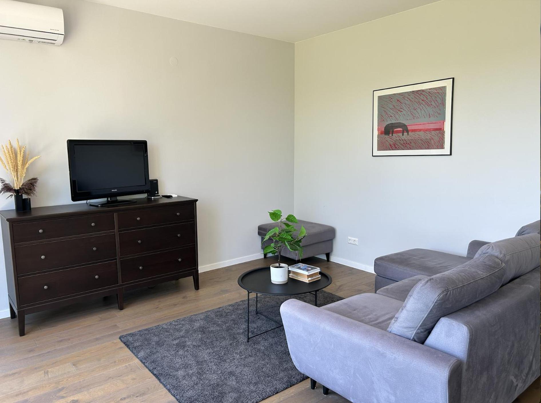 1-Bedroom Apartment by Šventosios vartai