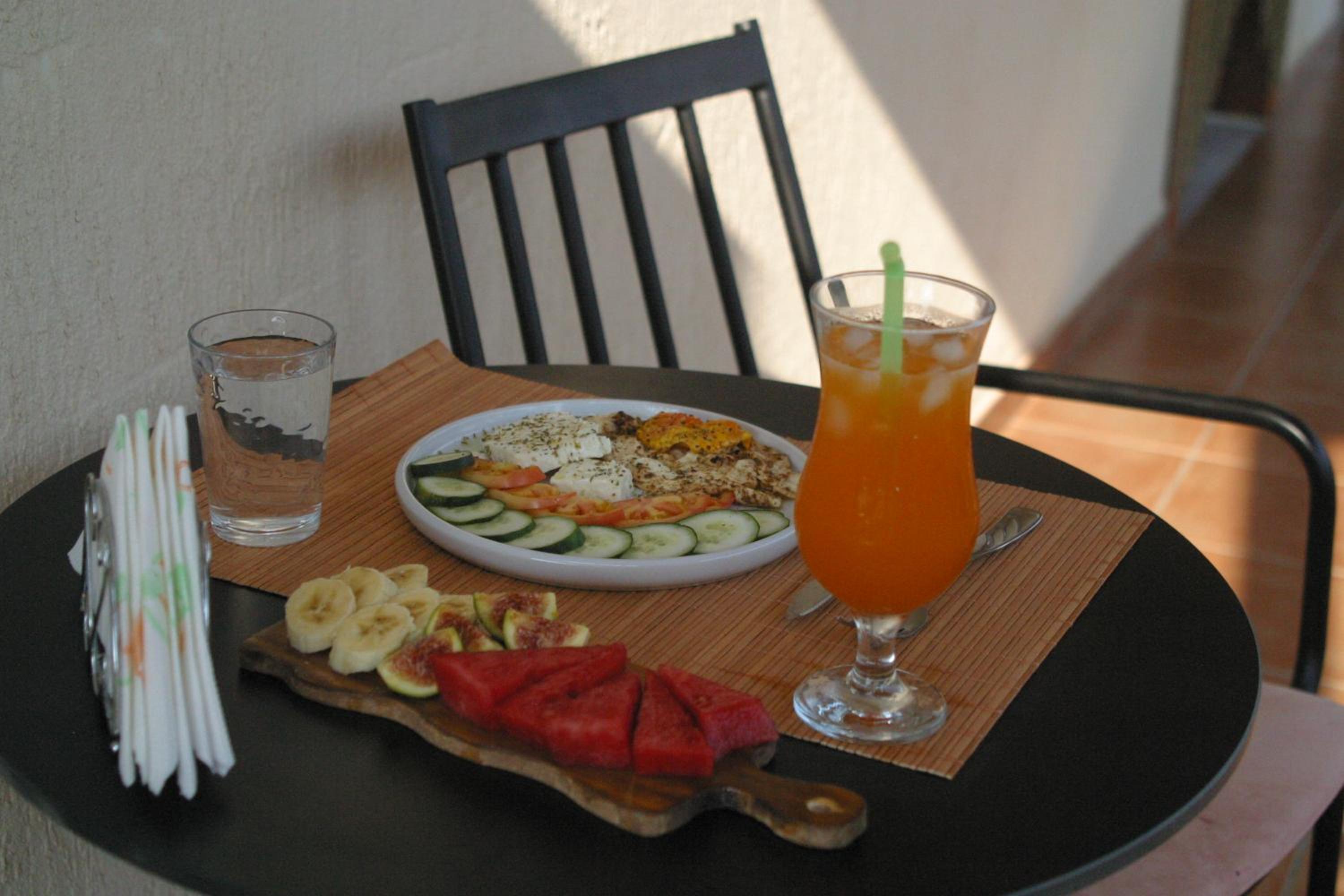 Villa Berat - View of Berat Castle & Traditional Breakfast
