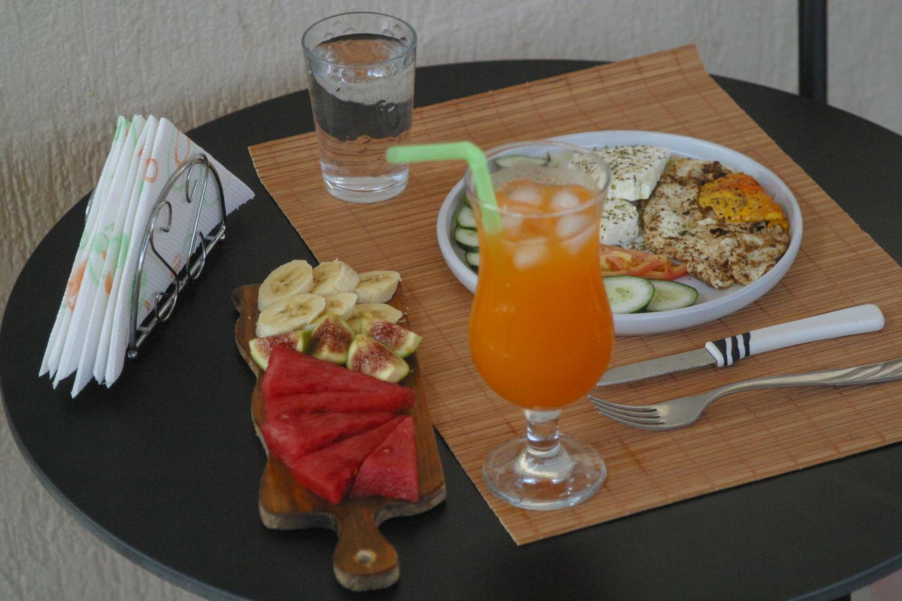 Villa Berat - View of Berat Castle & Traditional Breakfast