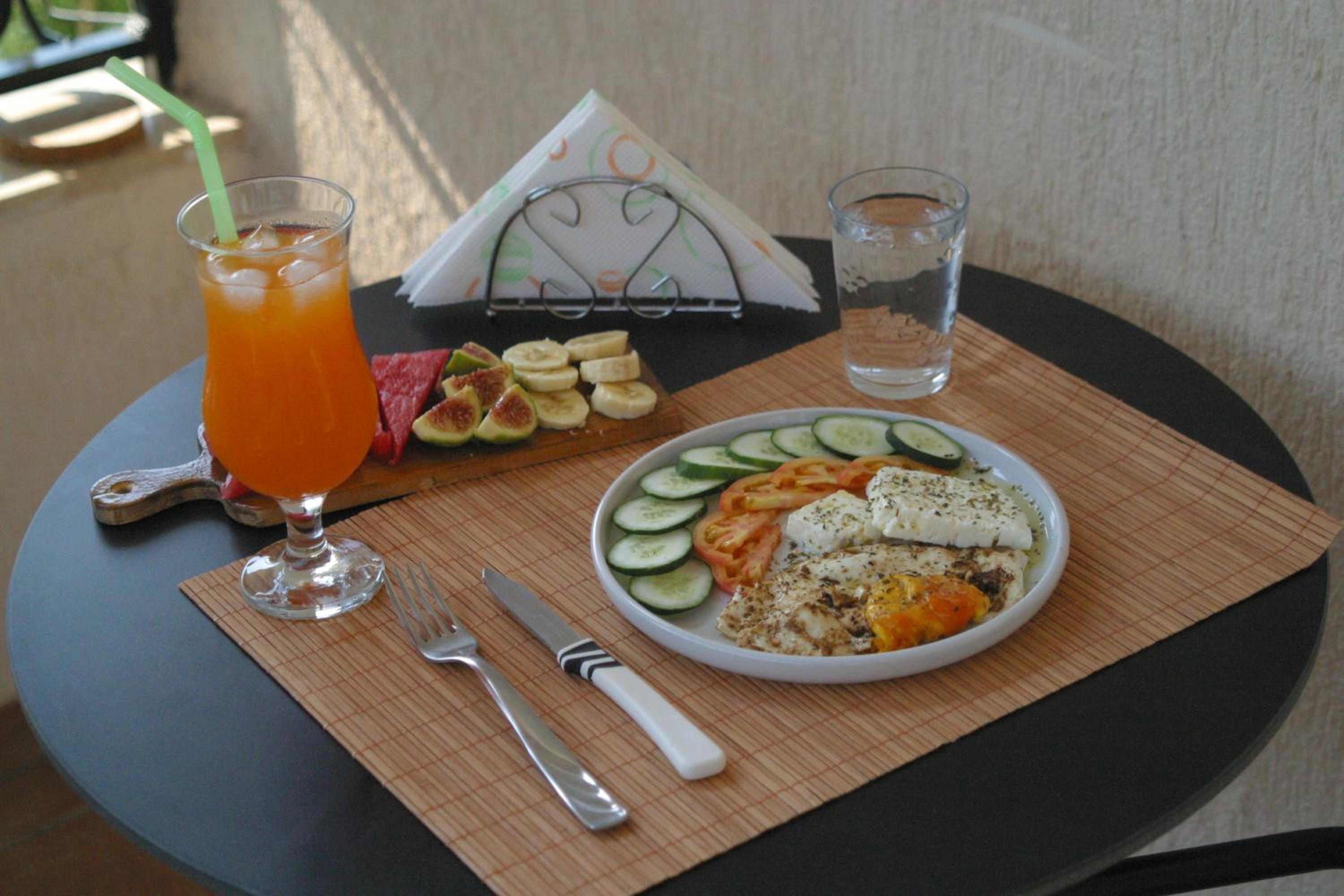 Villa Berat - View of Berat Castle & Traditional Breakfast