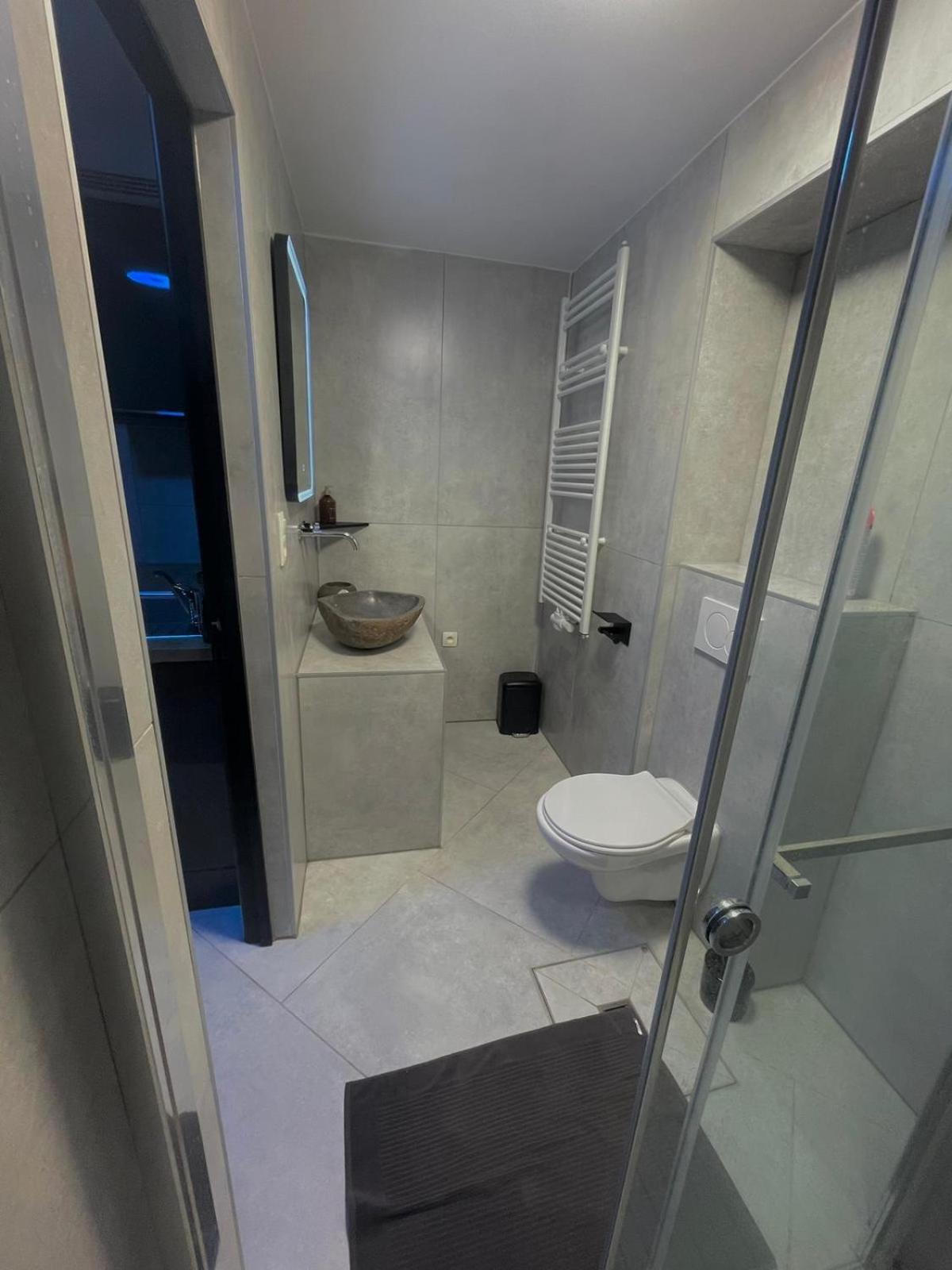 Jungle suite romantic - private Jacuzzi -