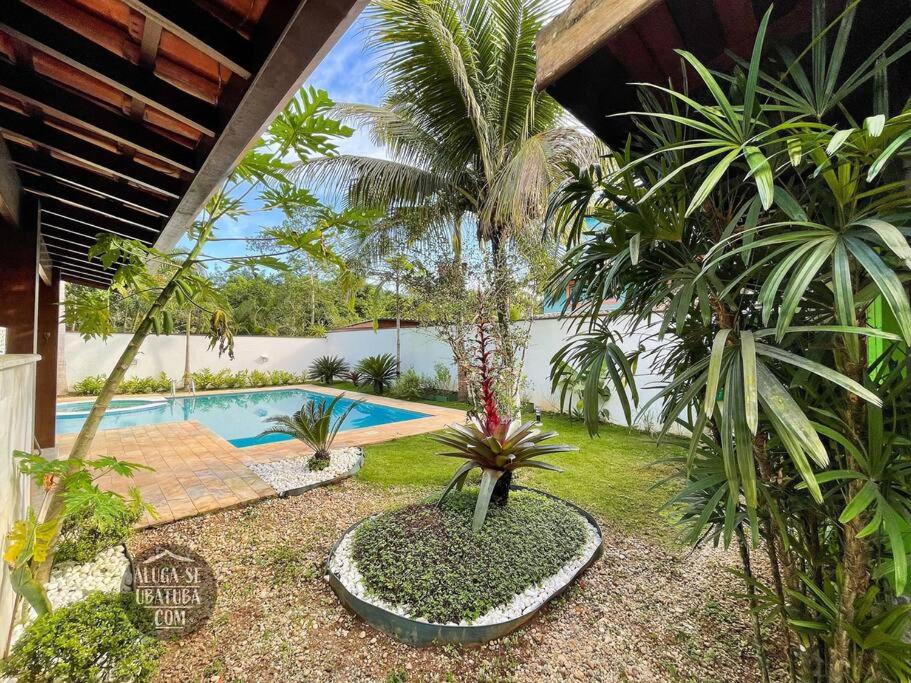 Sobrado uma Quadra da Praia