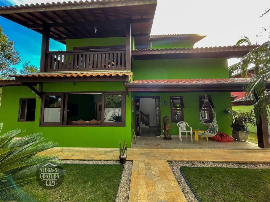 Sobrado uma Quadra da Praia