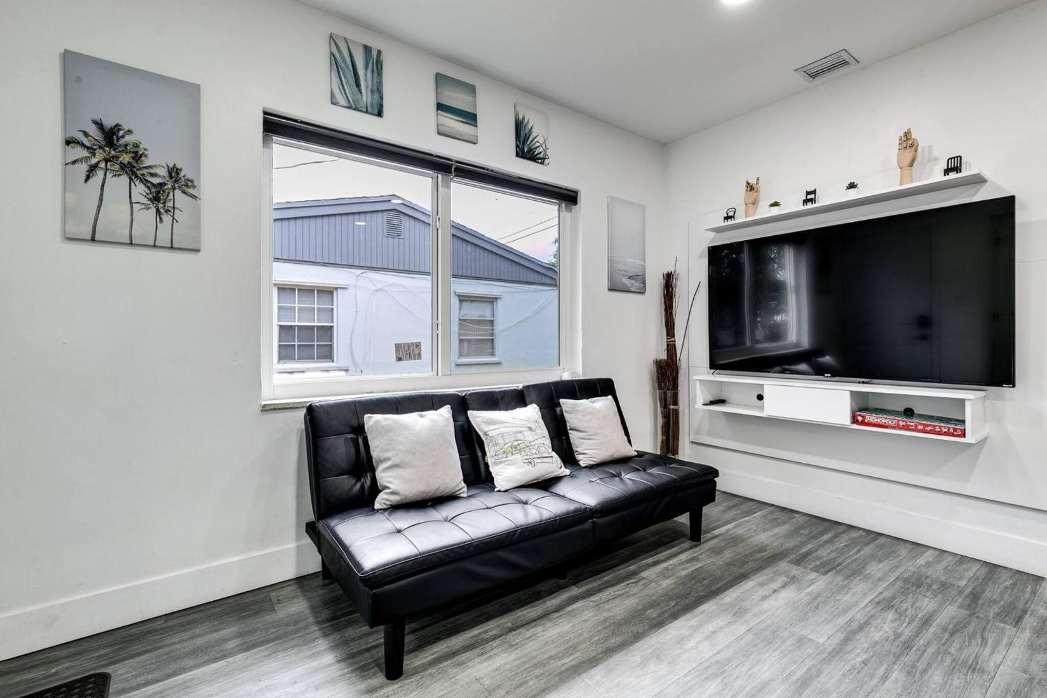 North Miami Beach Suite view 3