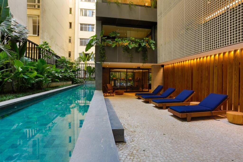 Azure Sea & Luxury