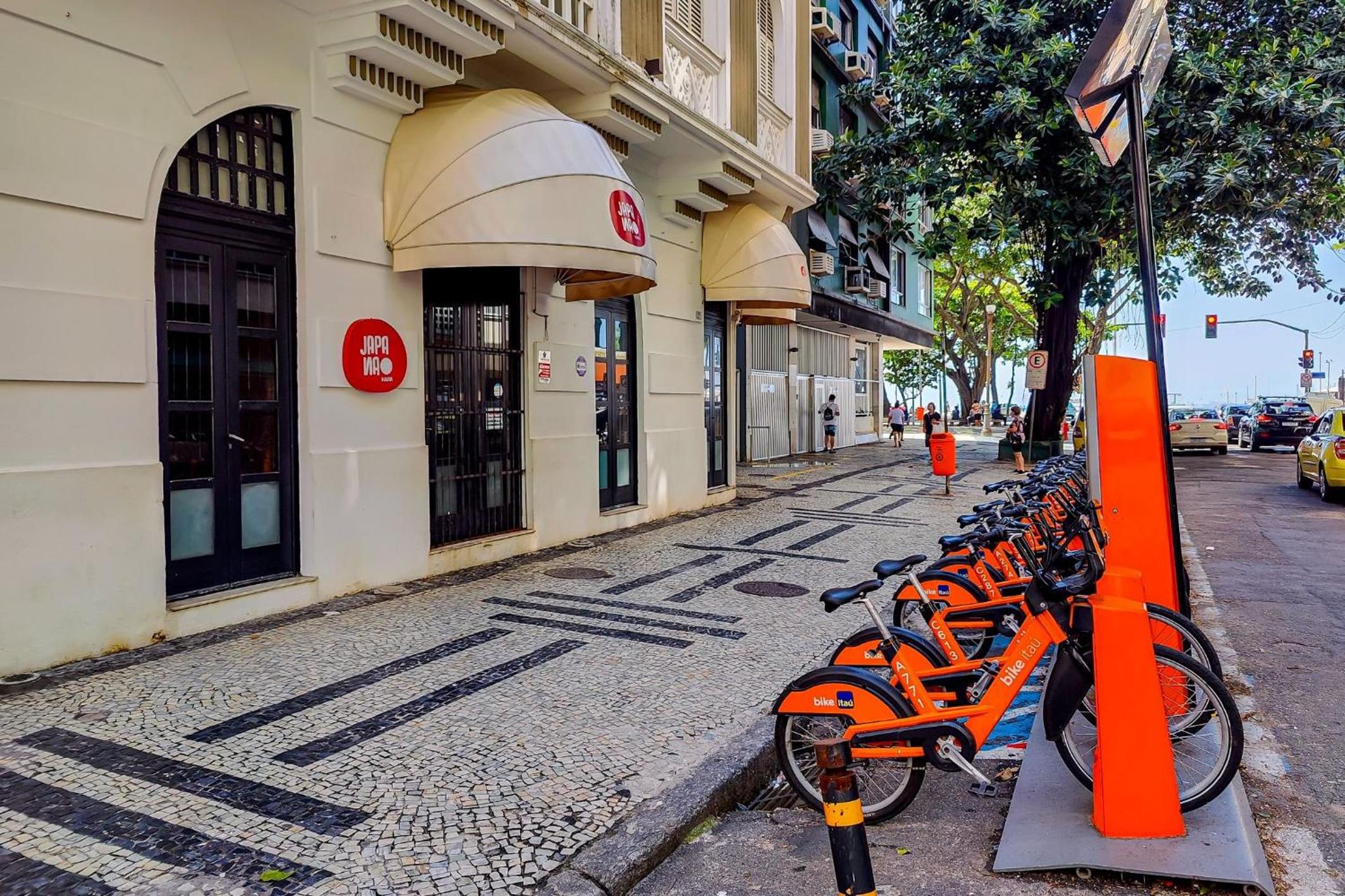 Copacabana: Cozy Stay Near Metro | Sleeps 4