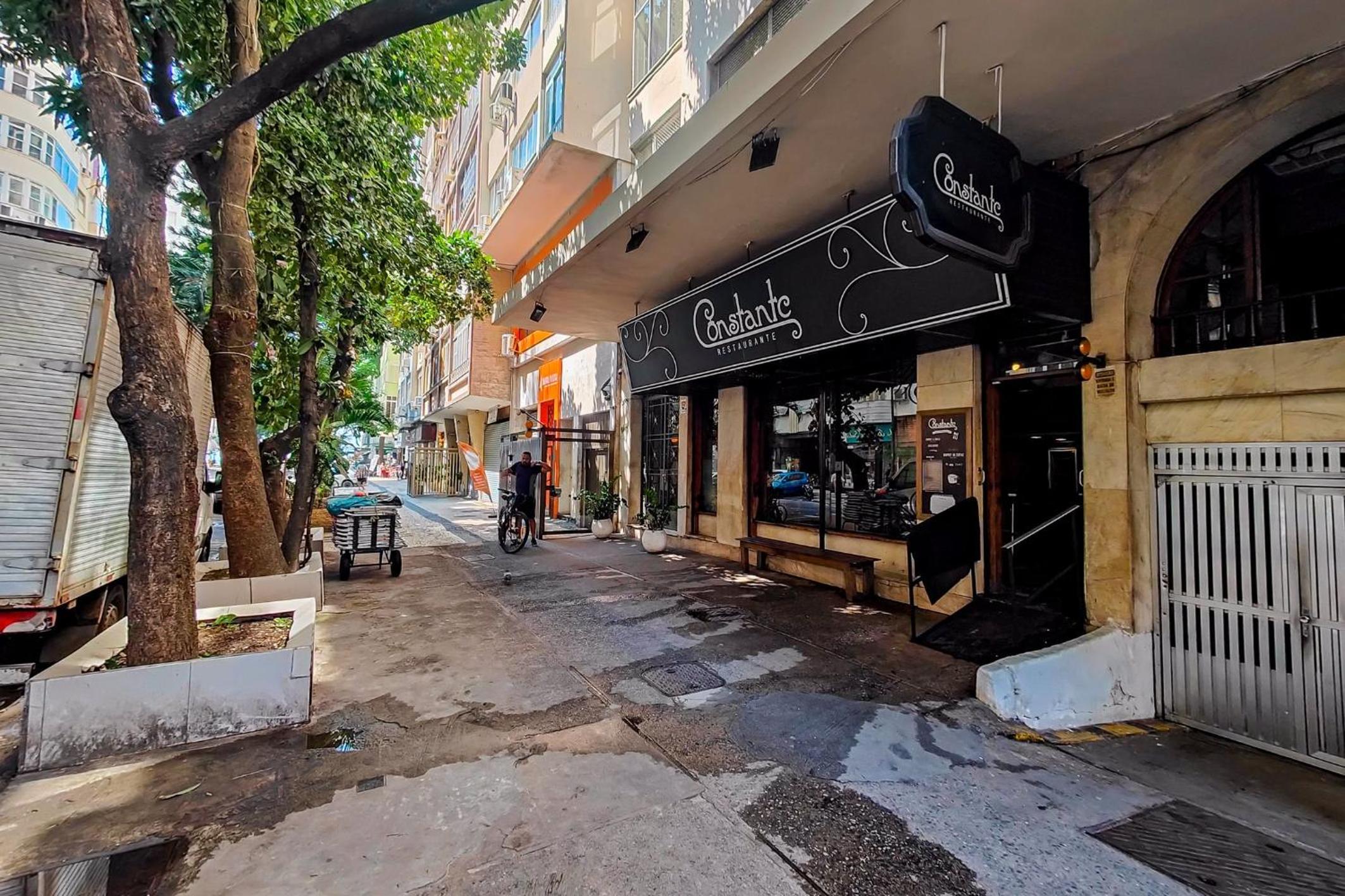 Copacabana: Cozy Stay Near Metro | Sleeps 4