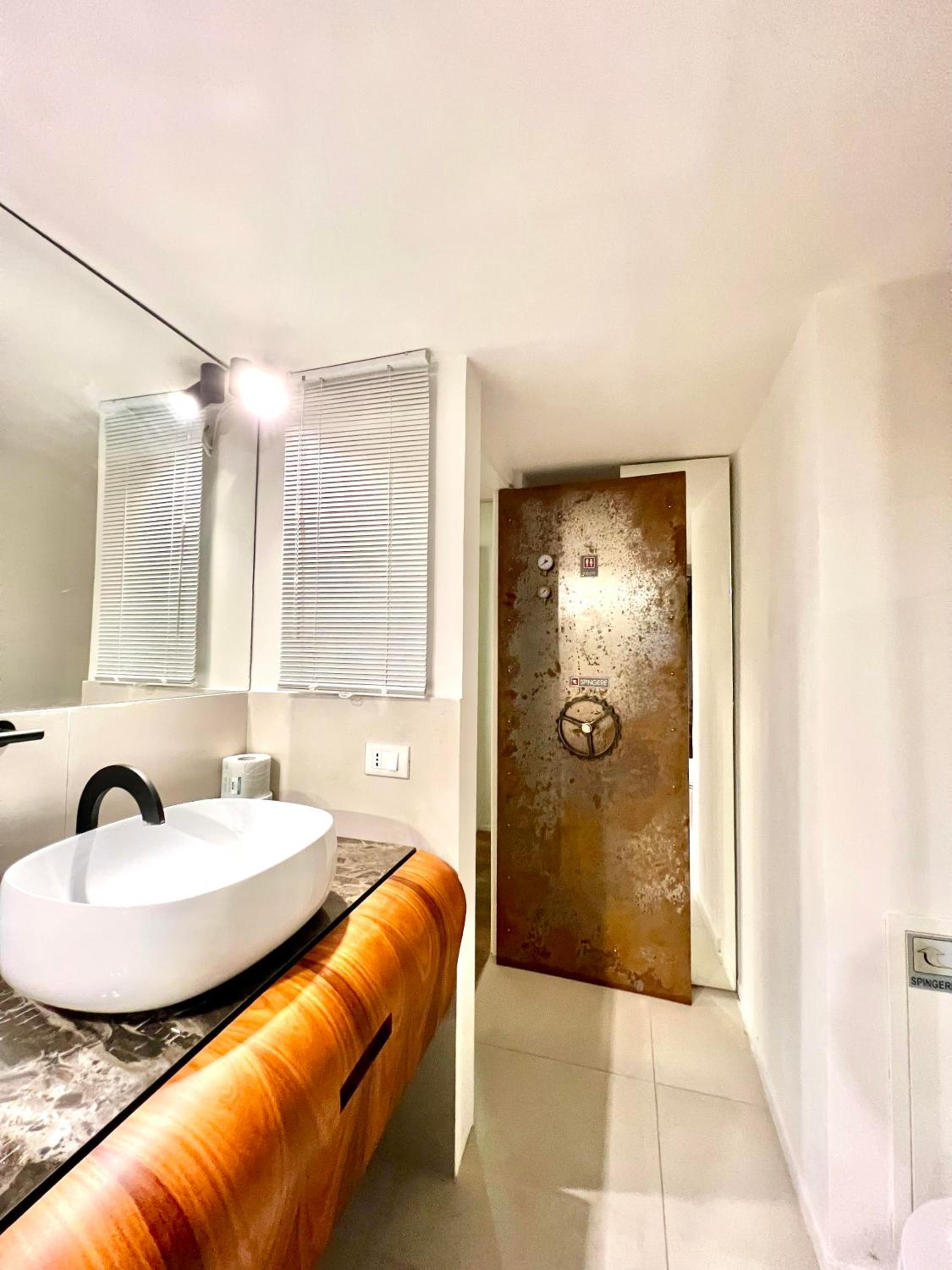 luxury art appartment rome