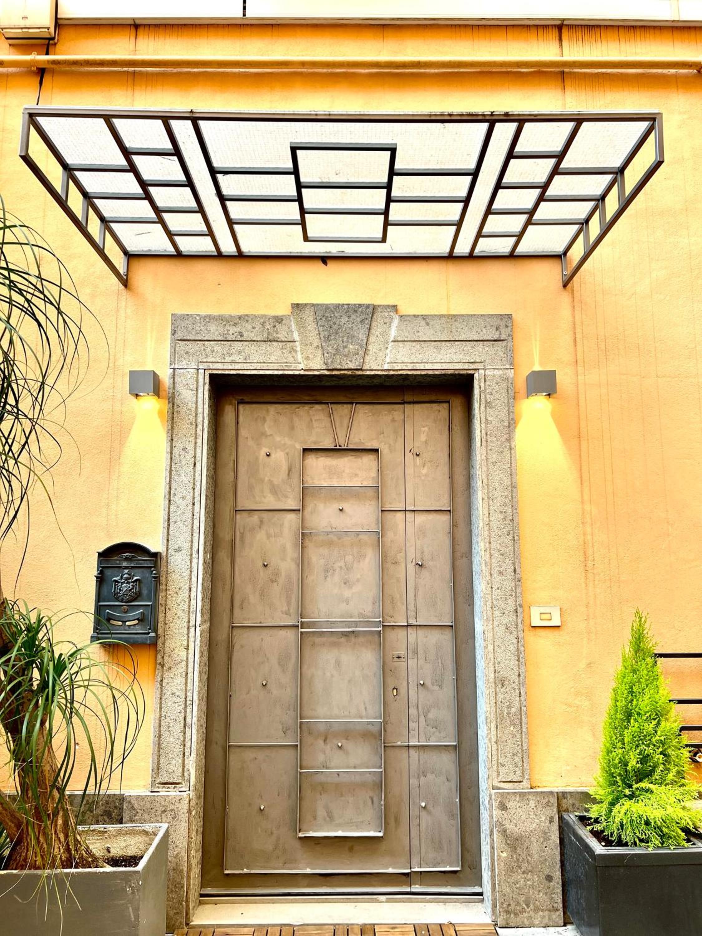 luxury art appartment rome