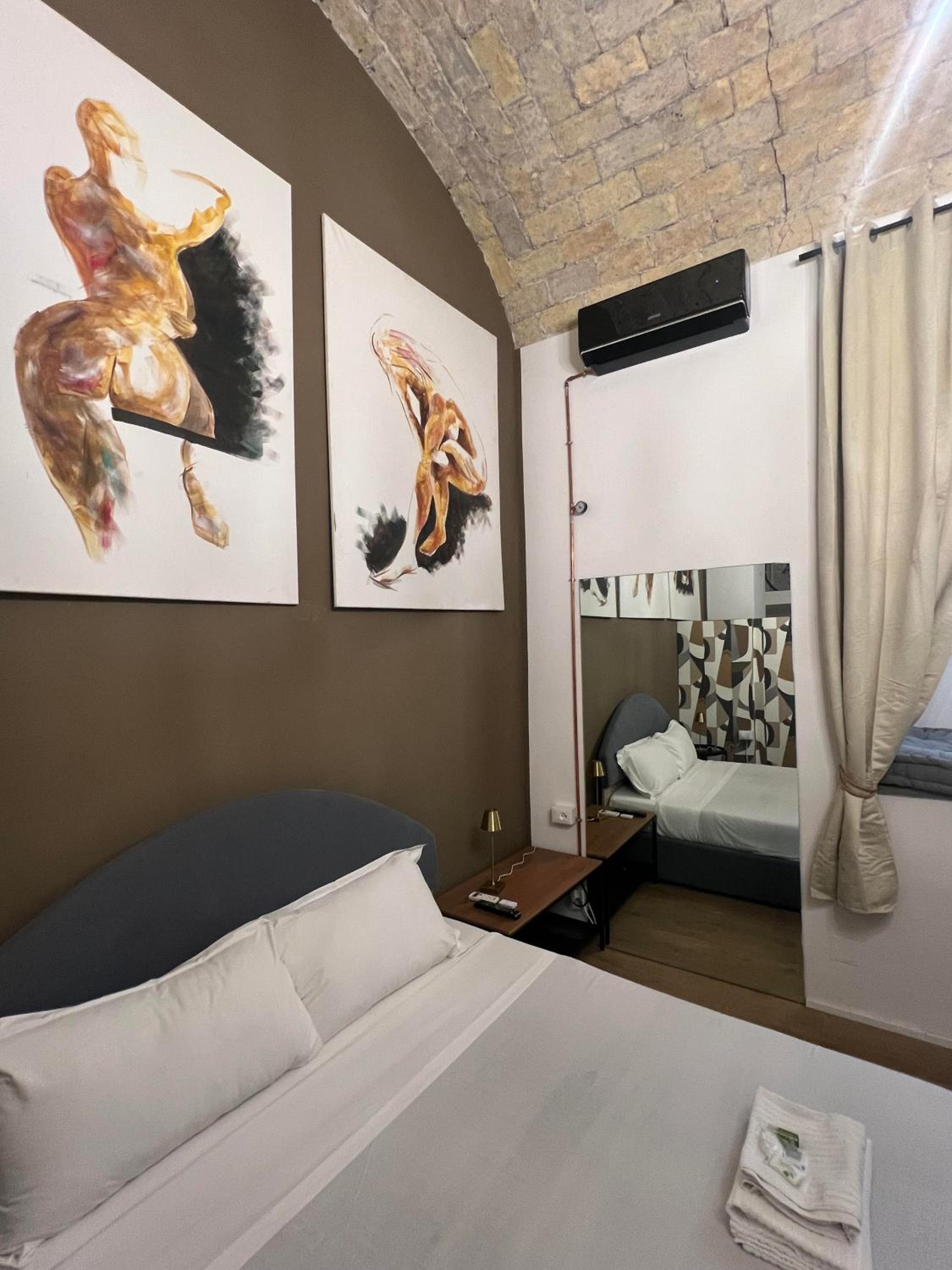 luxury art appartment rome