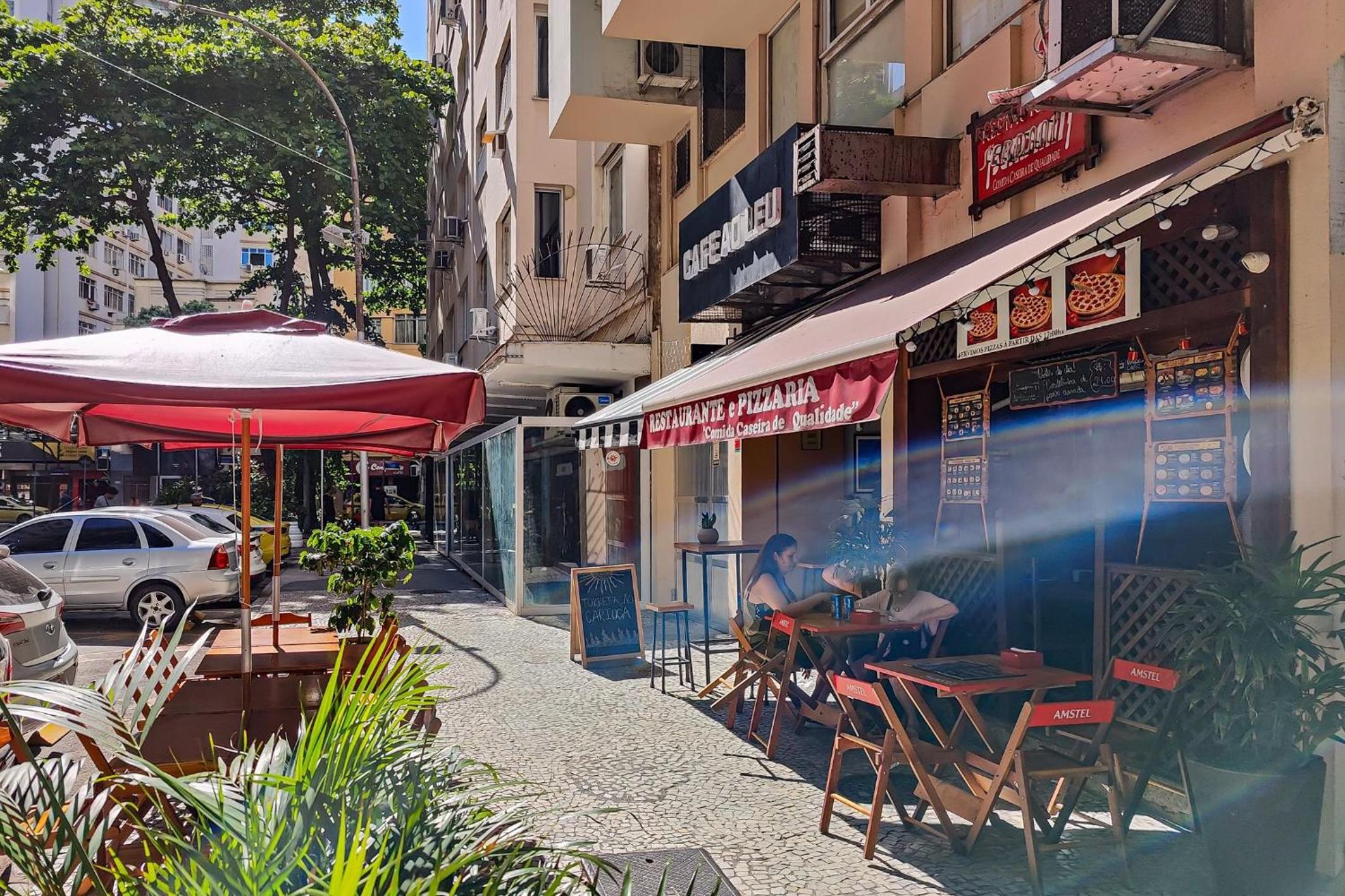 Copacabana: Redeemer View and Comfort for 3