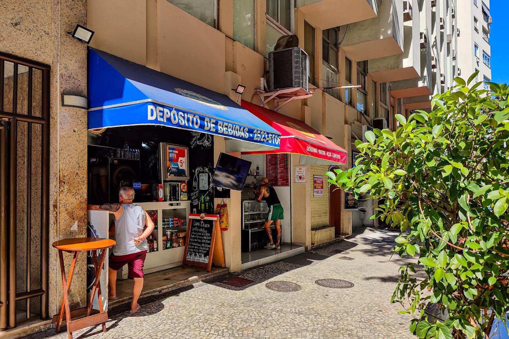 Copacabana: Redeemer View and Comfort for 3