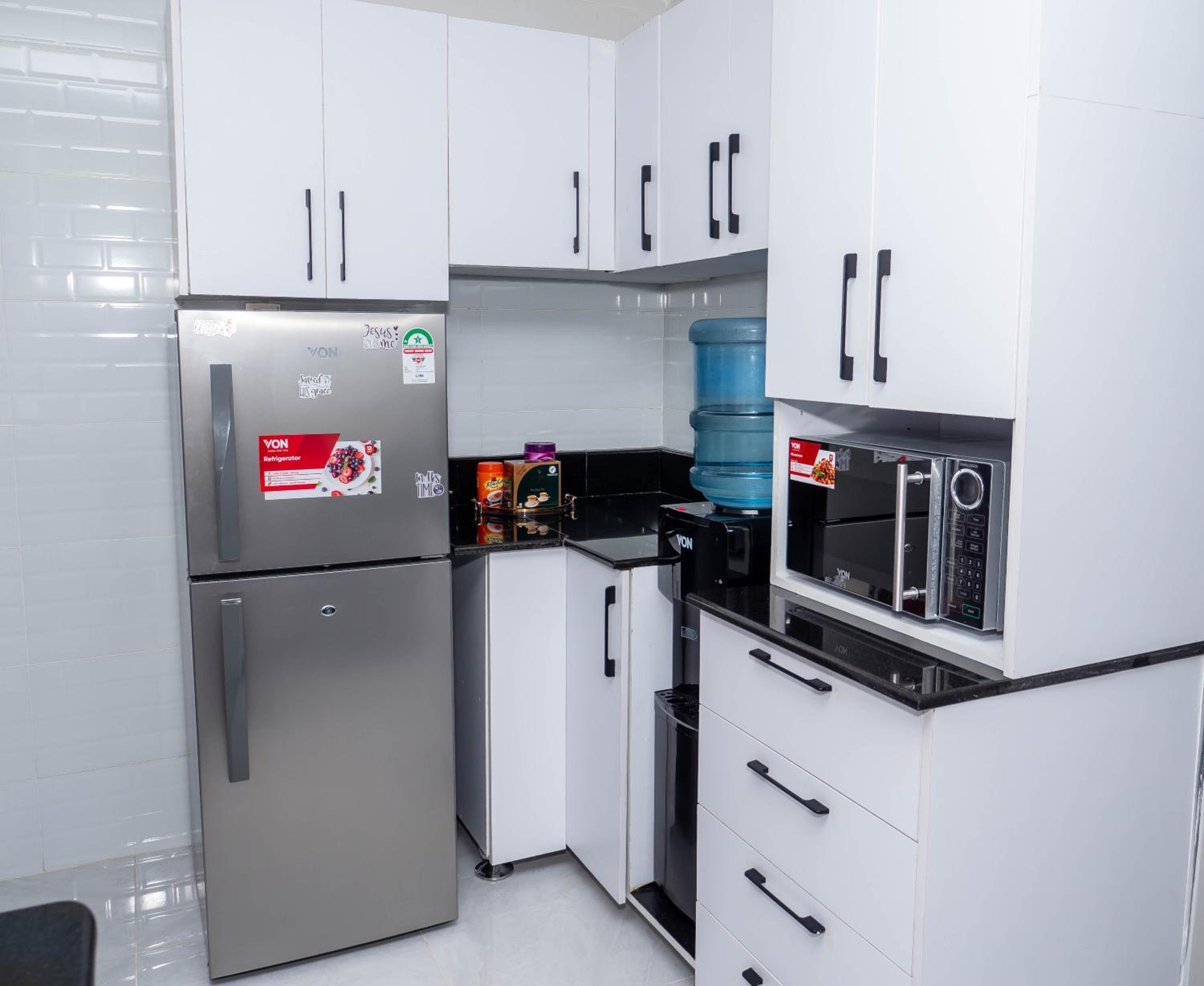 Hazel's Condo-Luxury 3 Bedroom