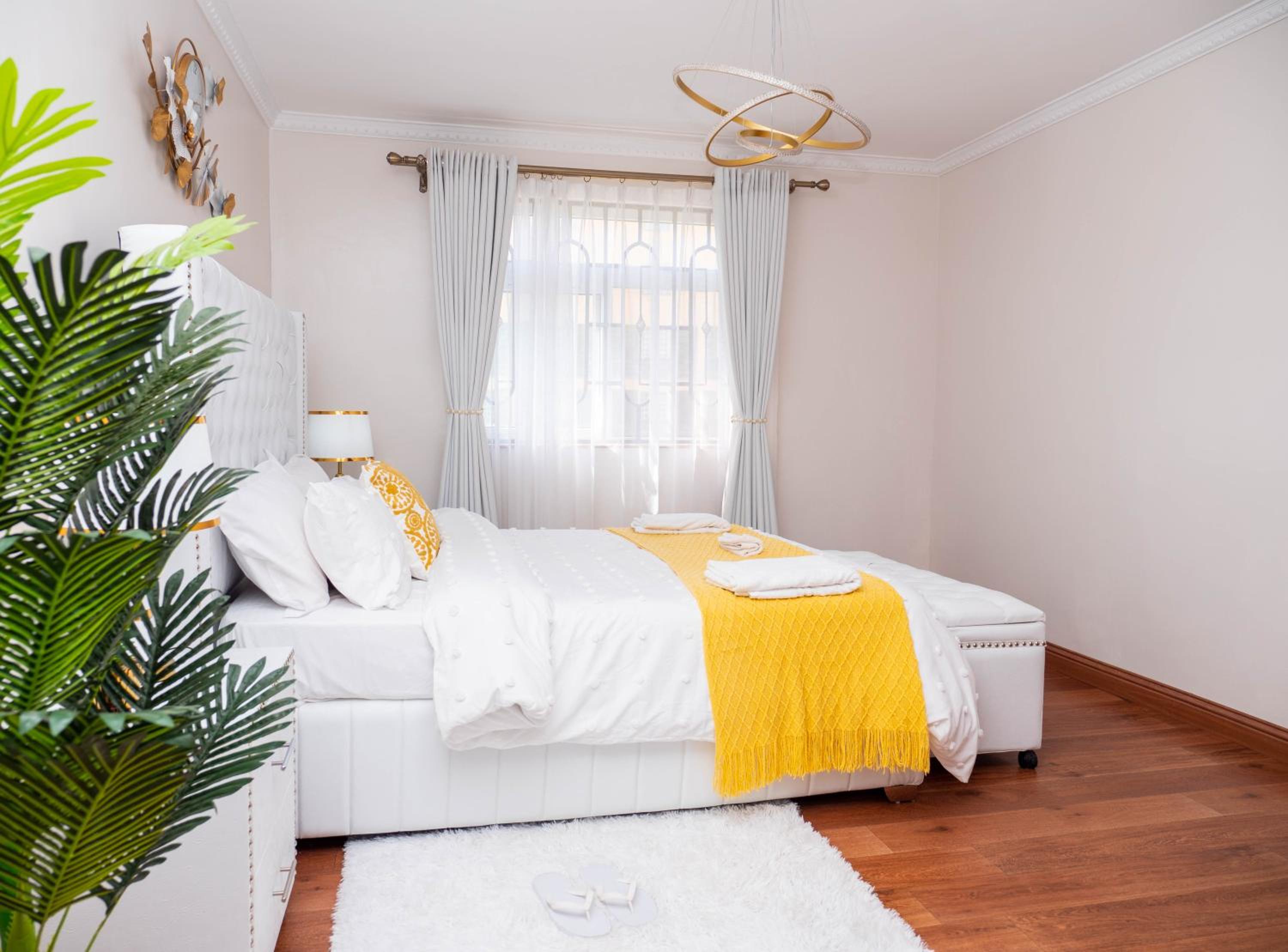 Hazel's Condo-Luxury 3 Bedroom