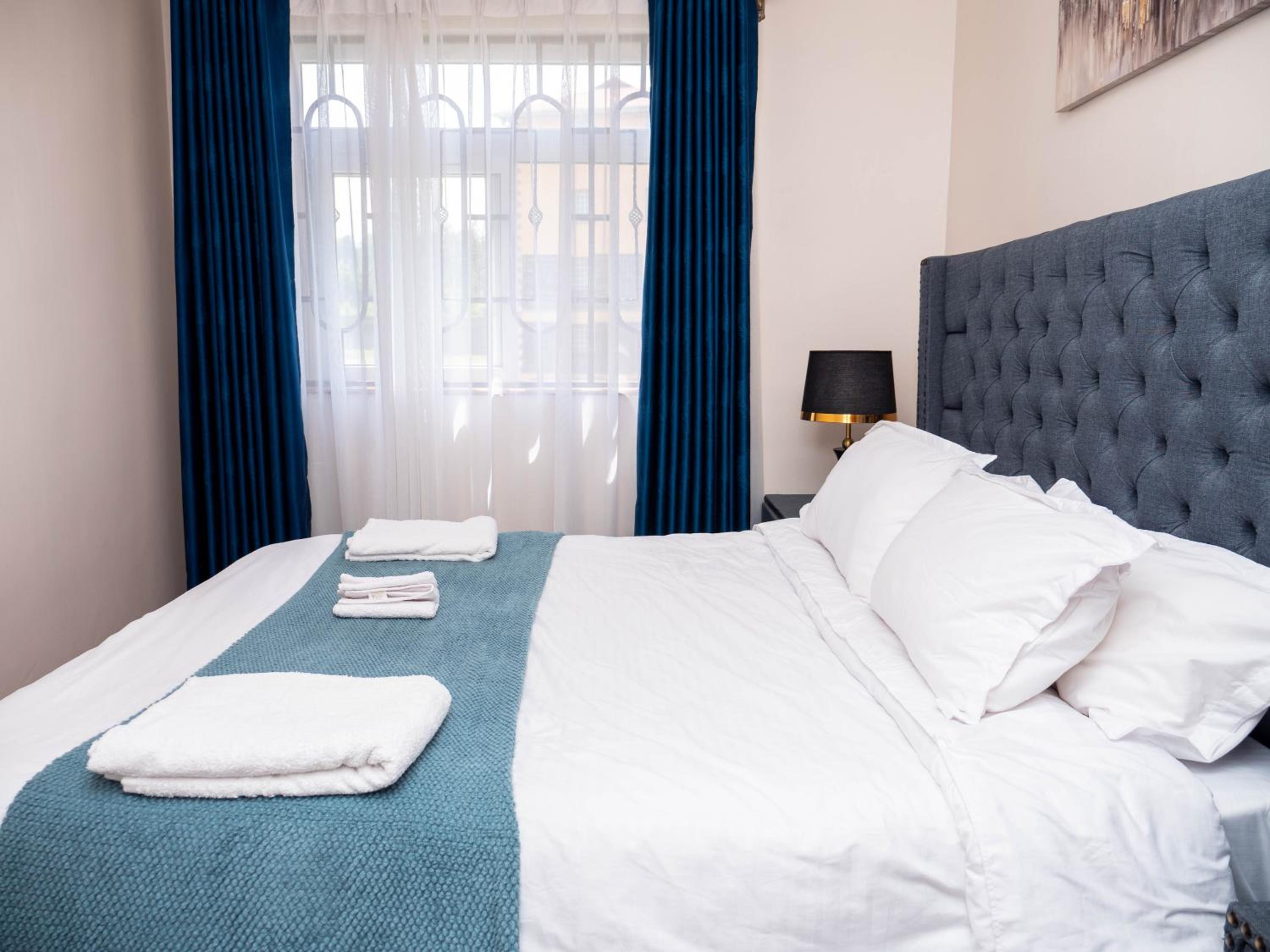Hazel's Condo-Luxury 3 Bedroom