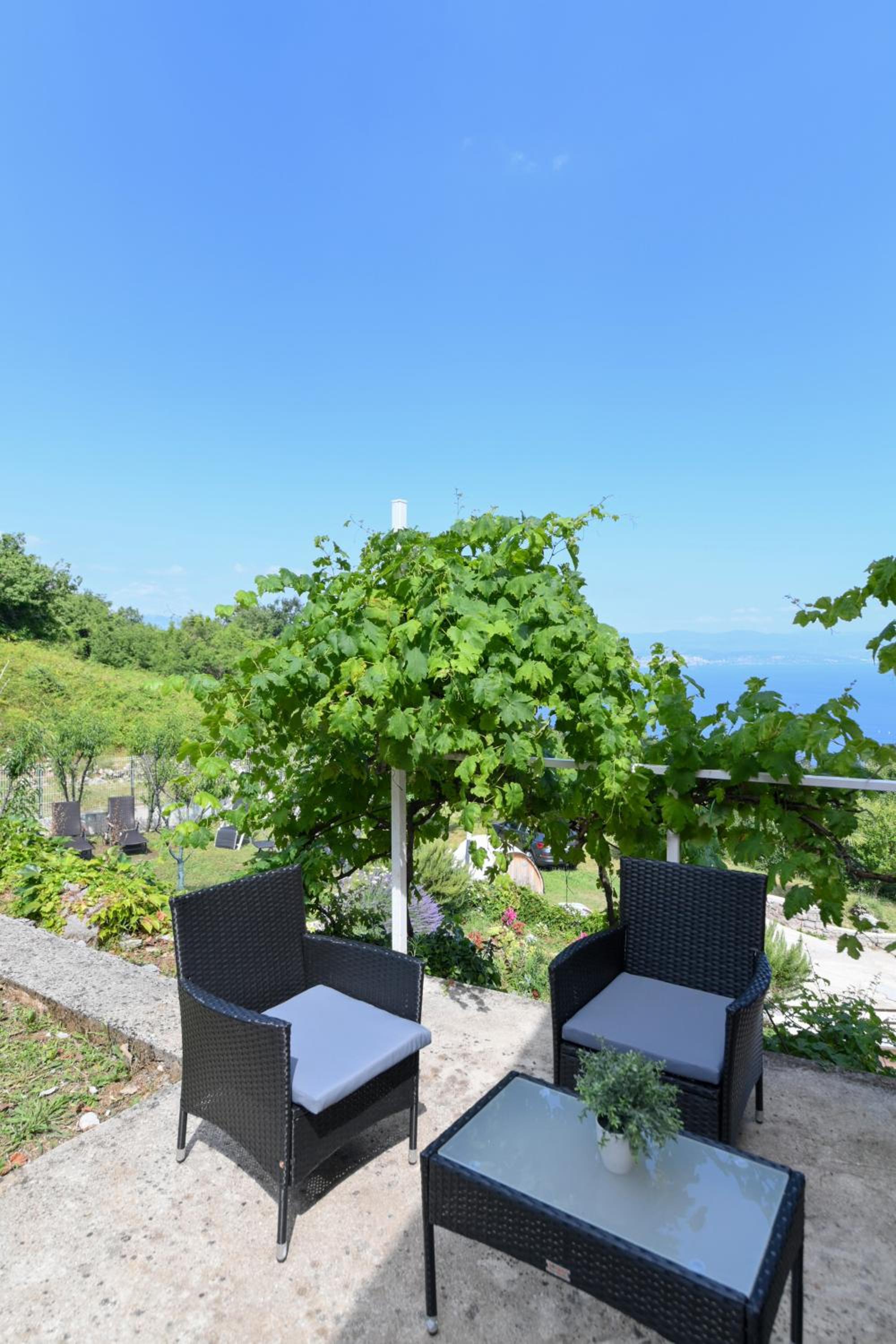 Villa Lily