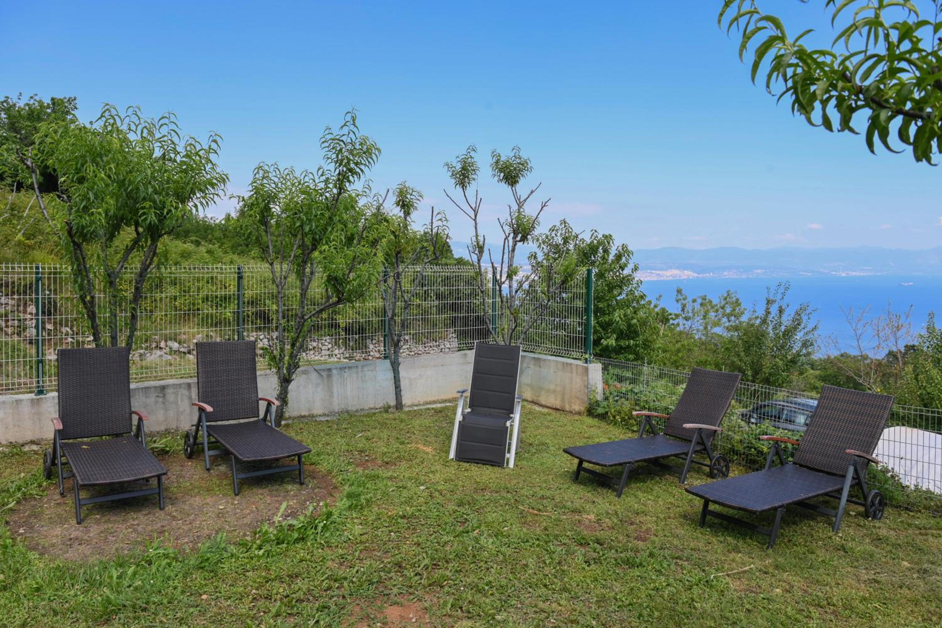 Villa Lily