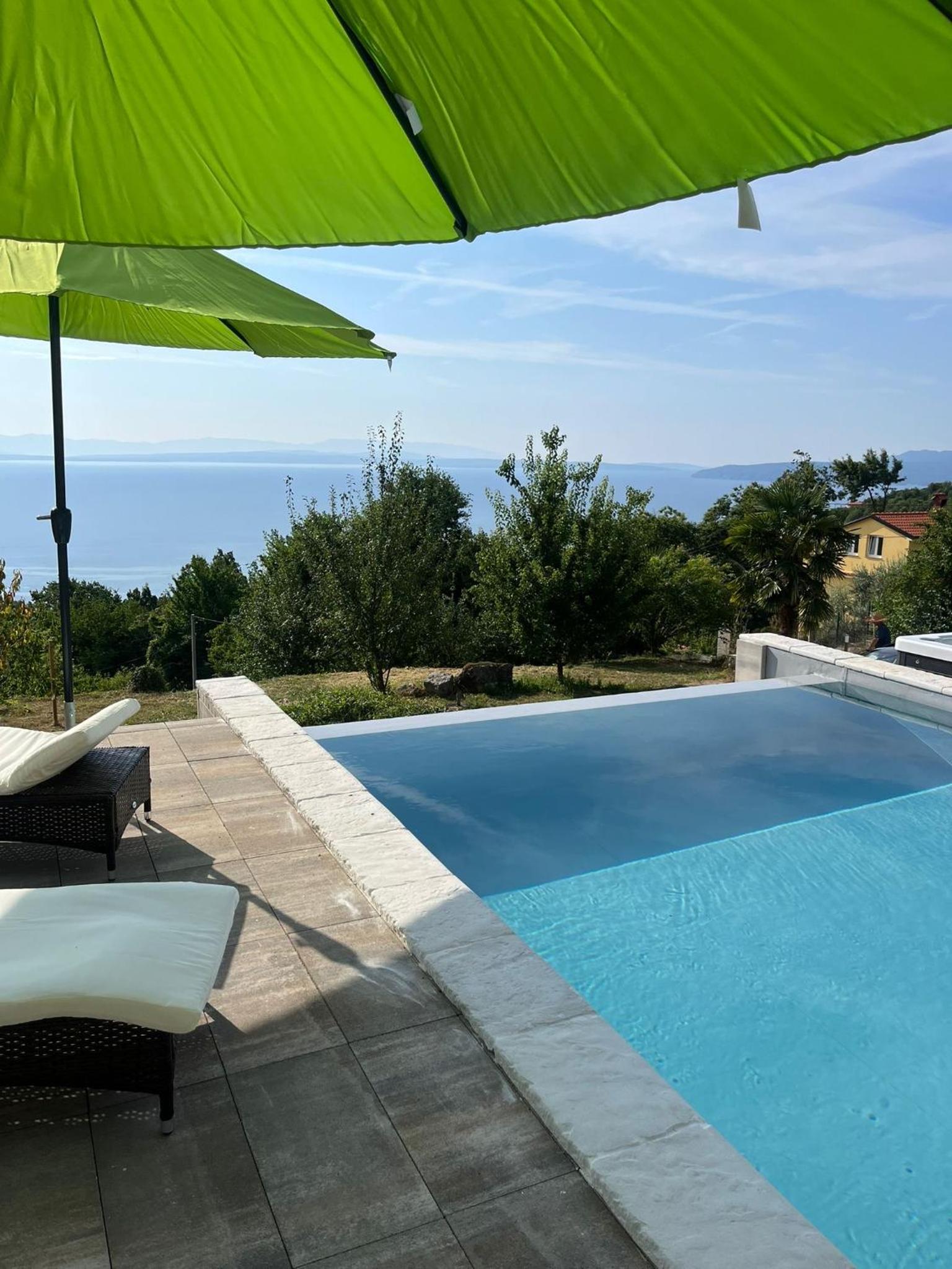 Villa Lily