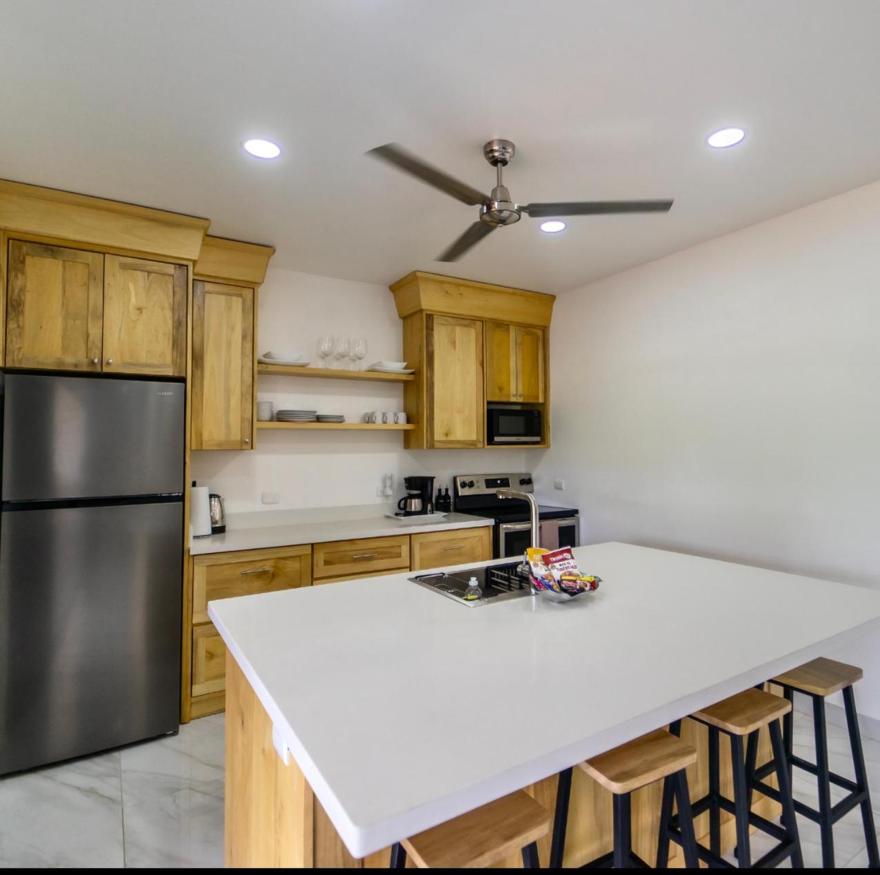 Dos Mangos Vacation Rentals