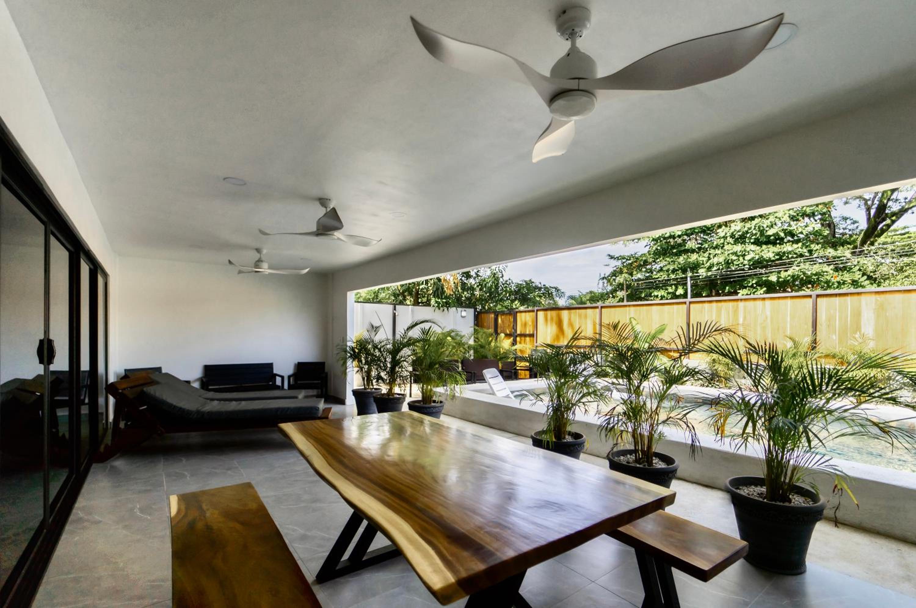 Dos Mangos Vacation Rentals