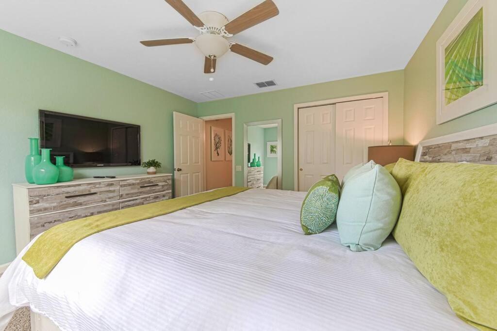 Casa Del Sol - 5 bed 5 bath Windsor Hills resort home 3 miles from Disney