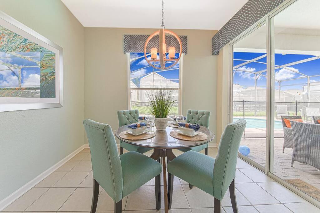 Casa Del Sol - 5 bed 5 bath Windsor Hills resort home 3 miles from Disney