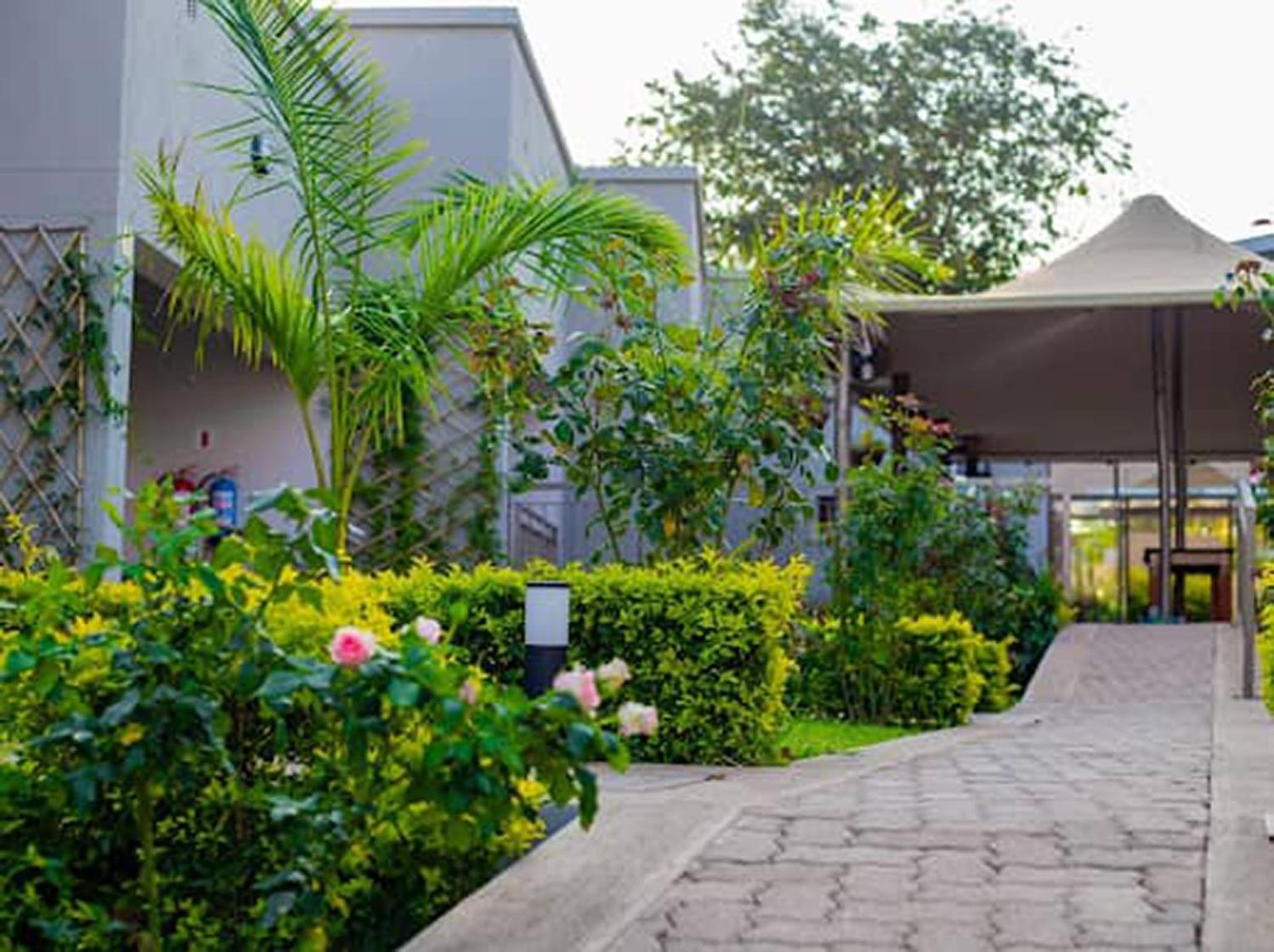 Fidelity Lodgings