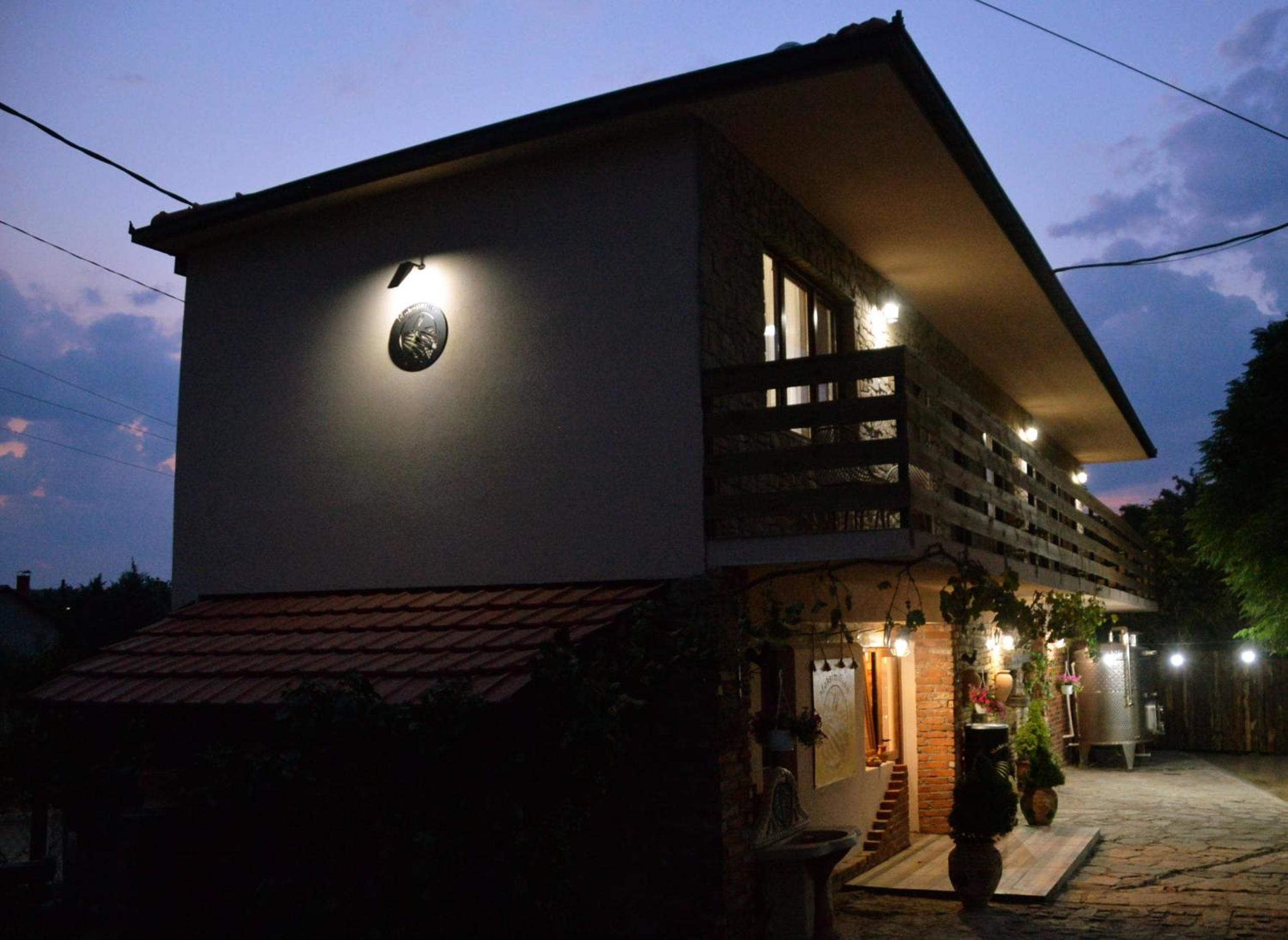 Photo 13