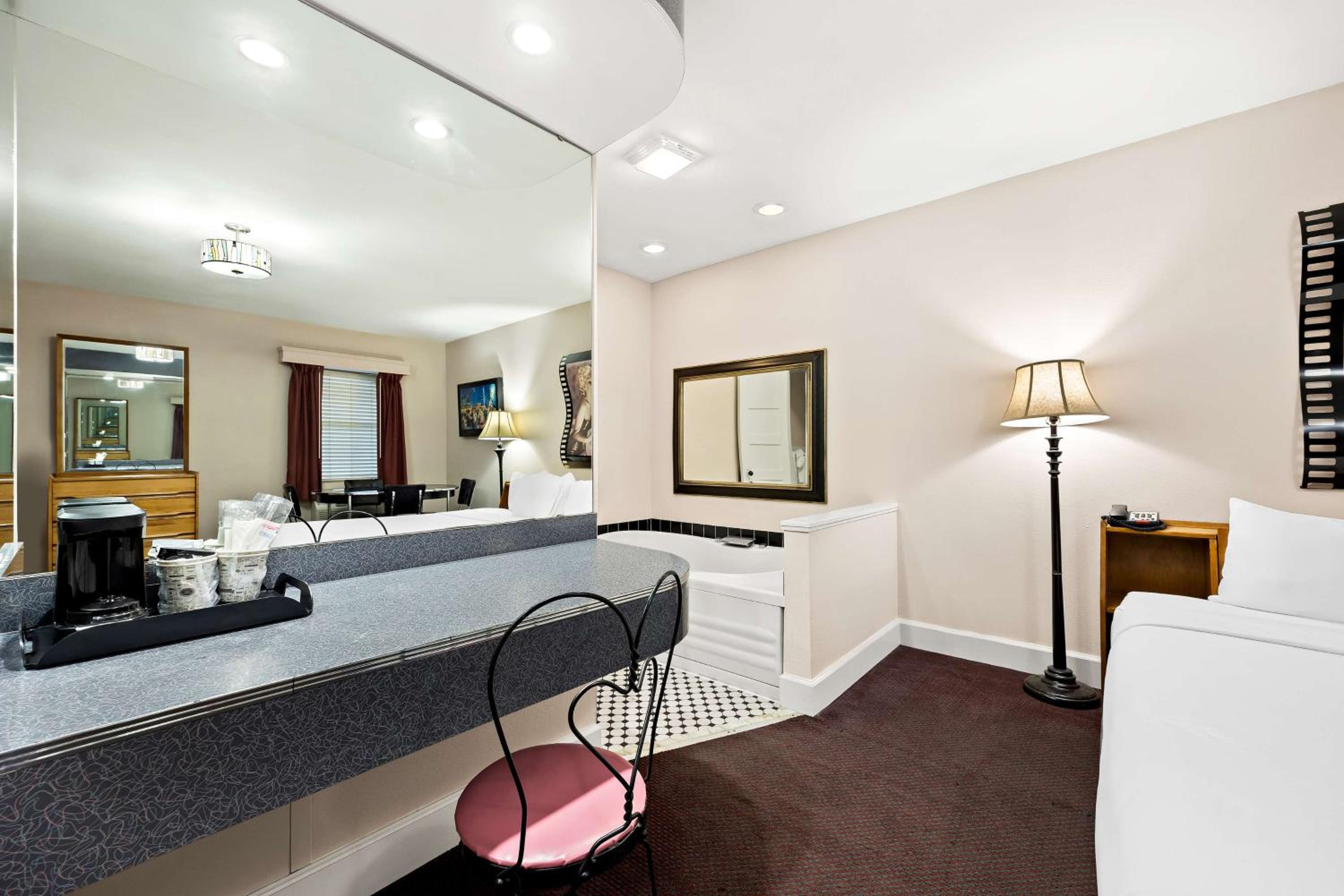 Best Western Route 66 Rail Haven