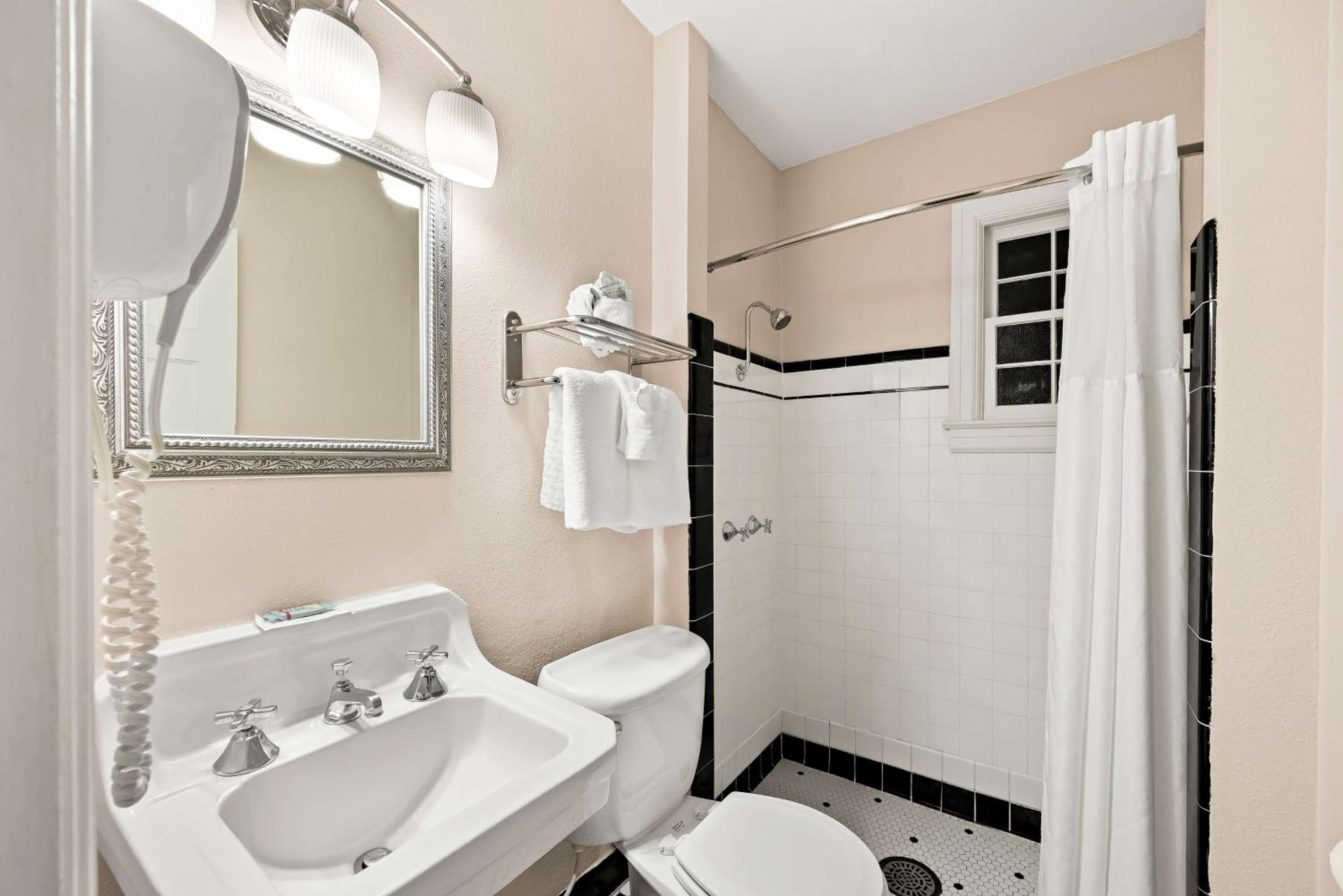 Best Western Route 66 Rail Haven