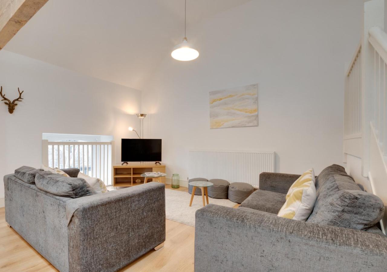 5 Bed in Ambleside oc-ld150 view 4