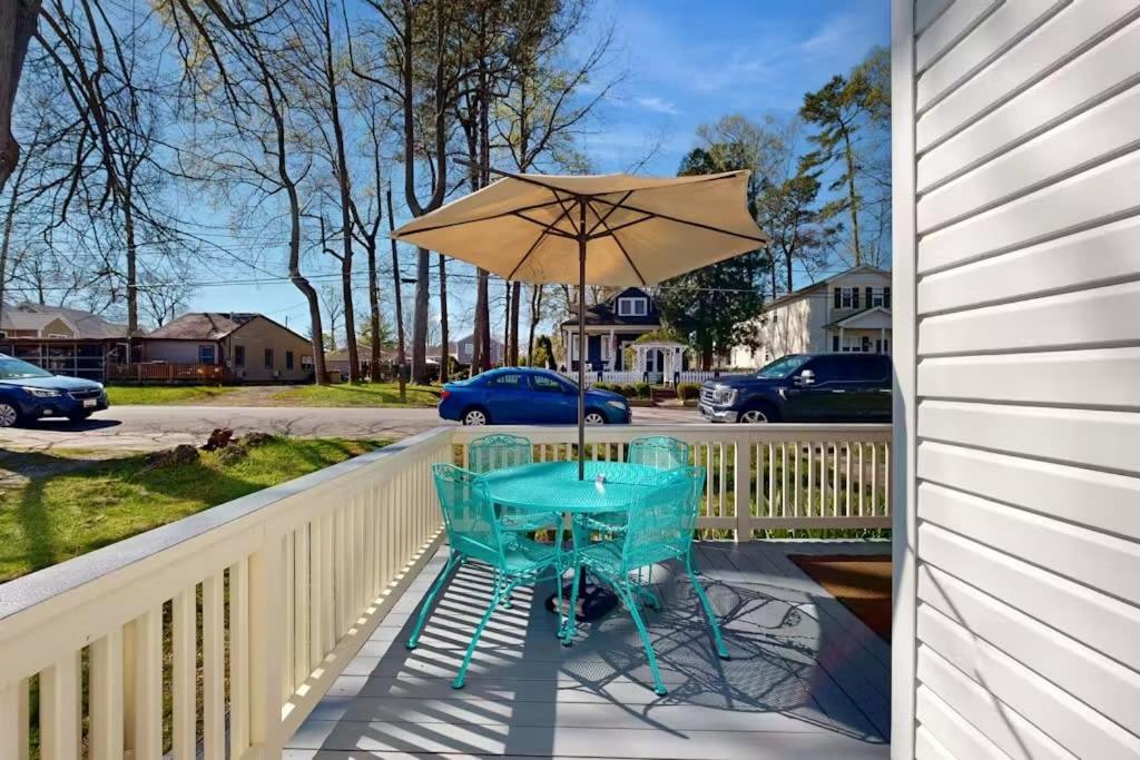 Cozy 1st Level Beach House - Walk Everywhere view 3