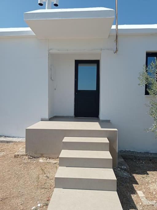 Pomos rockaway beach house