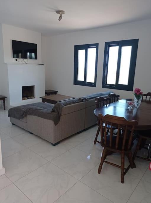 Pomos rockaway beach house