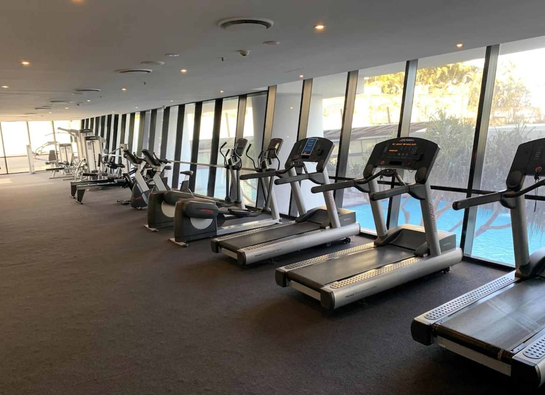 BeachView Surfers 2BD Apartment Lux