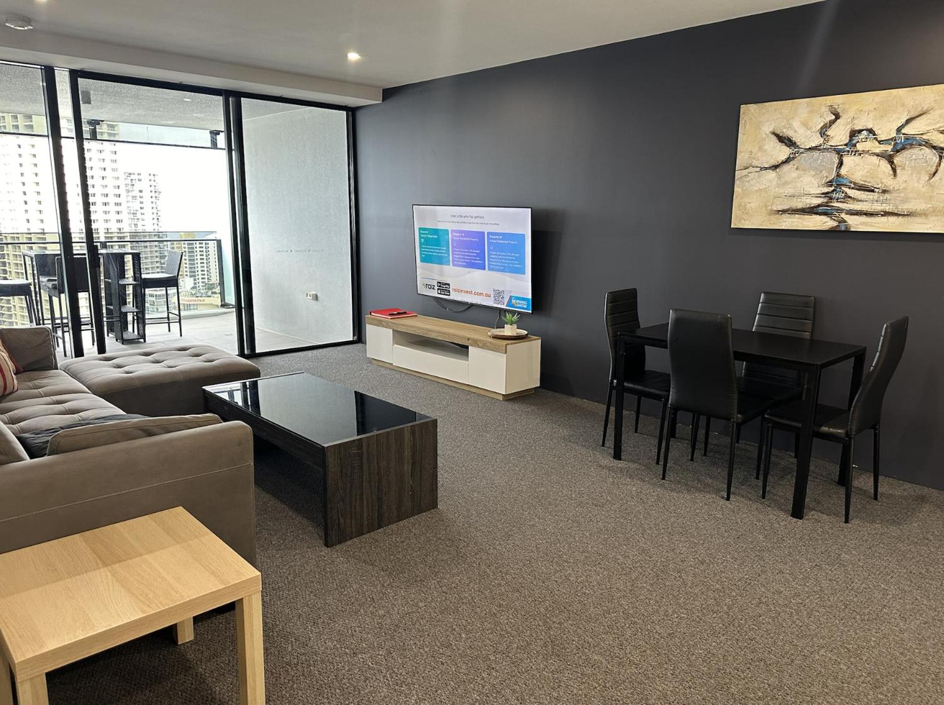 BeachView Surfers 2BD Apartment Lux