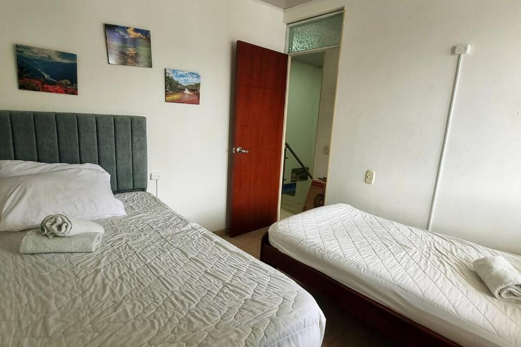 Casa de descanso en Anapoima en condominio cerrado - hasta 8 personas