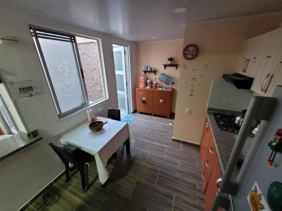 Casa de descanso en Anapoima en condominio cerrado - hasta 8 personas