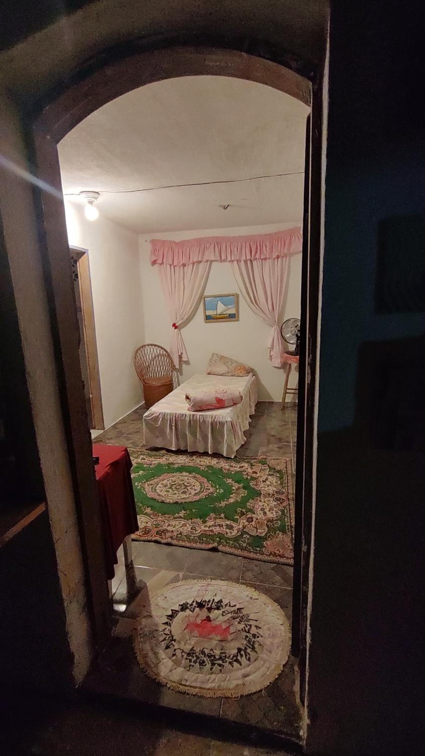 Casa da Diva 6 suite Azaleia casal frente a praia do pontal no centro
