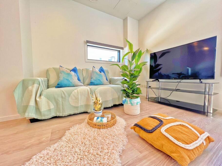 Comfortable Studio City Centre with Pool view 4
