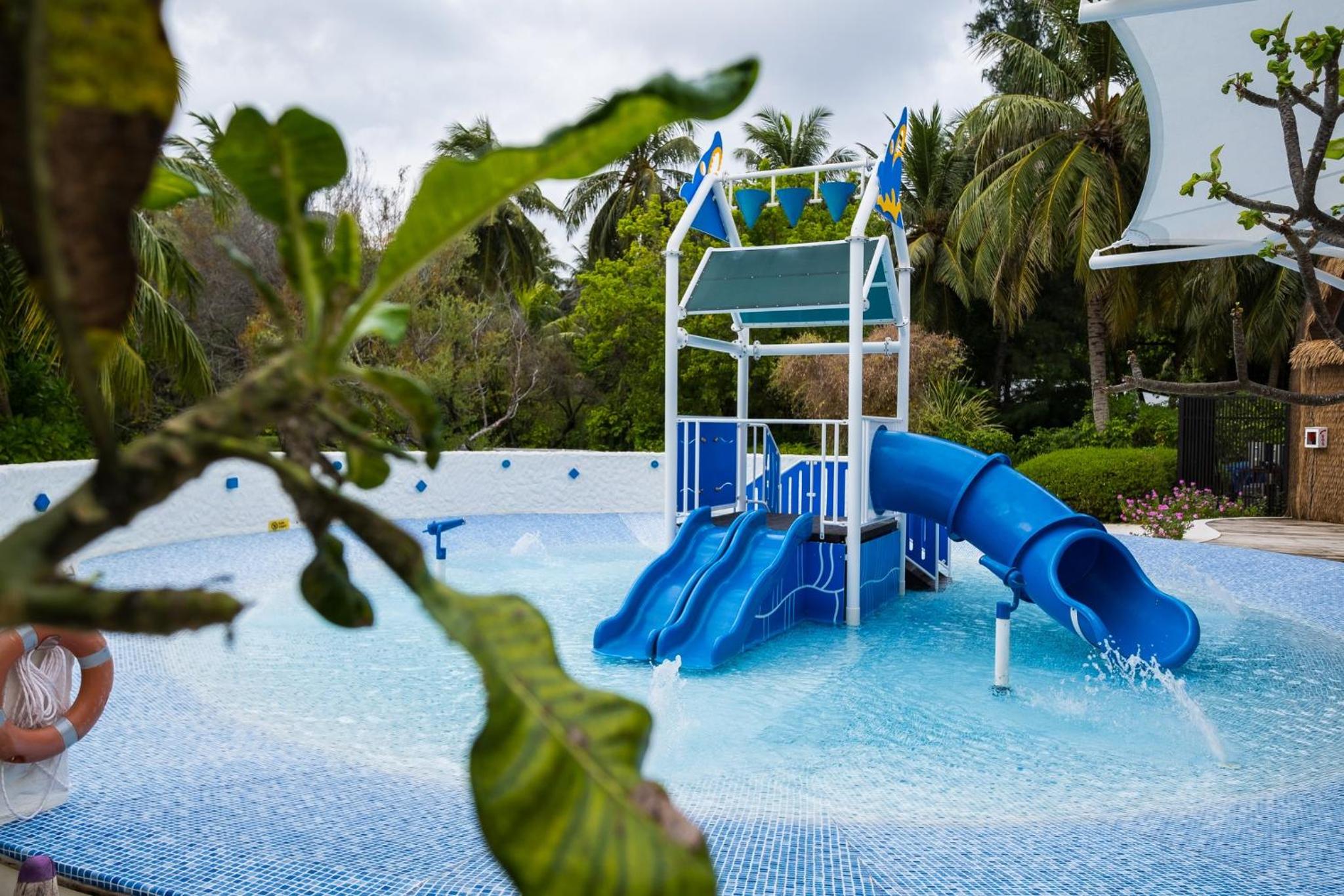 Holiday Inn Resort Kandooma Maldives - Kids Stay & Eat Free and Free Roundtrip Speed Boat for a minimum 4 nights stay — photo 112